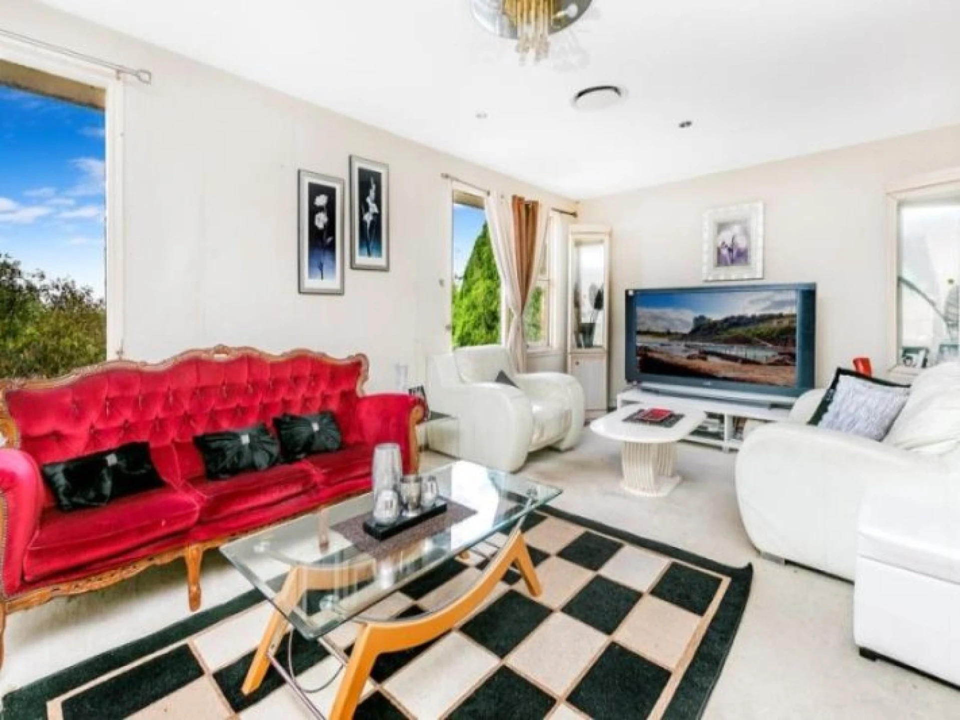 12 Gilliana Place :-), FRENCHS FOREST NSW 2086, Frenchs Forest - Thumbnail 2