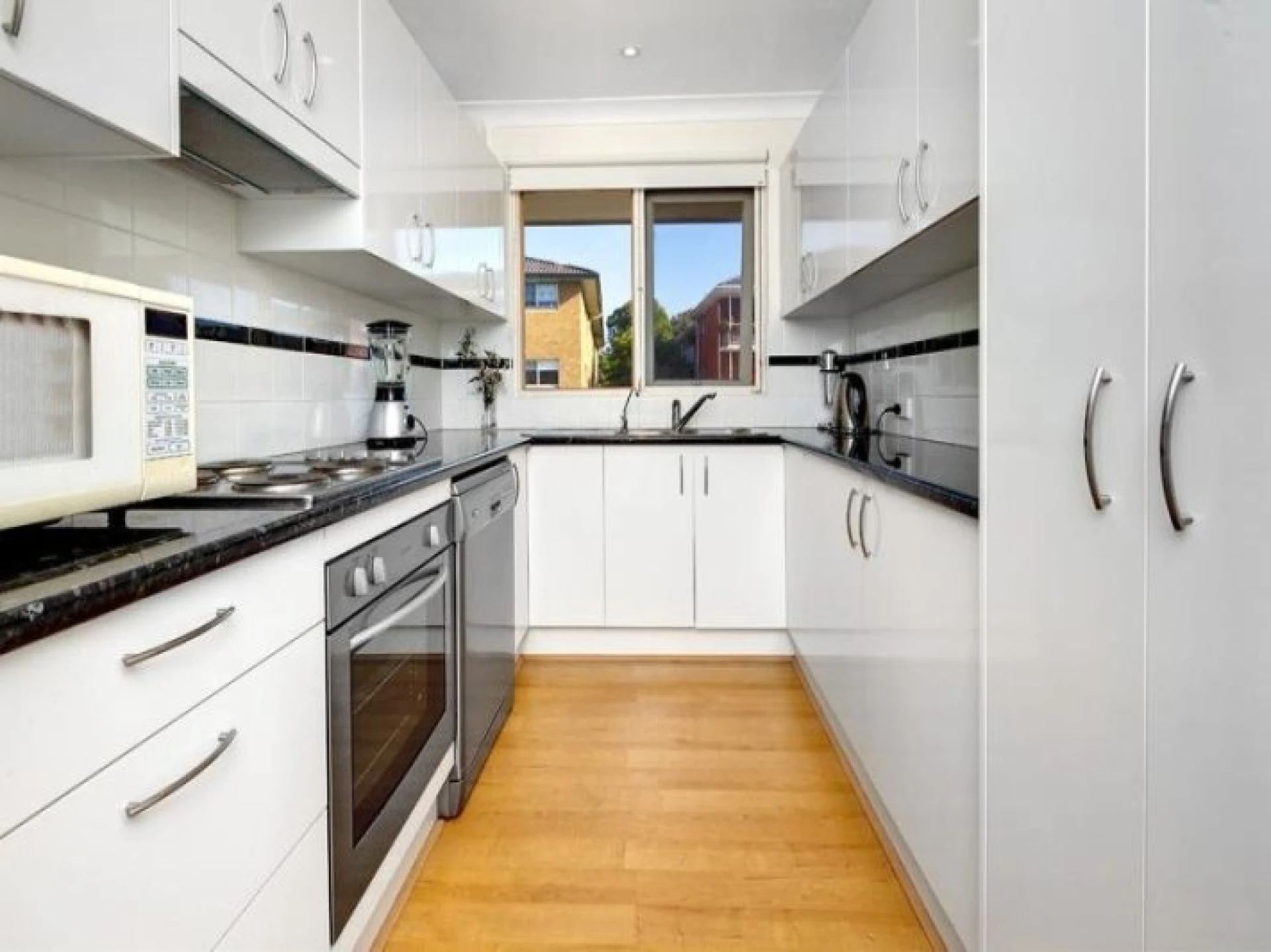13 / 2 Kempsey Close :-), DEE WHY NSW 2099, Dee Why - Thumbnail 4