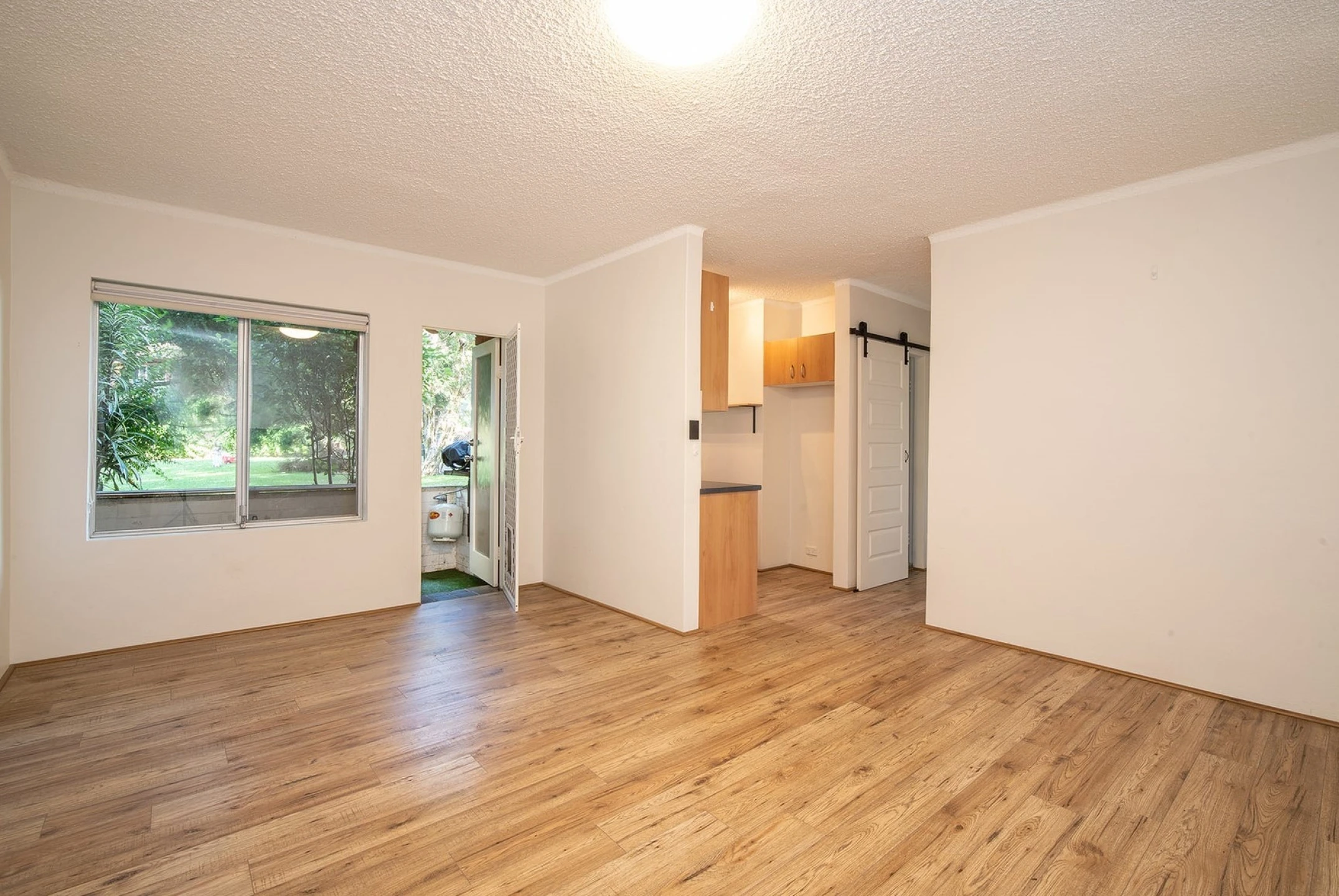 1 / 10 Ilikai Place, Dee Why NSW 2099, Dee Why - Thumbnail 4