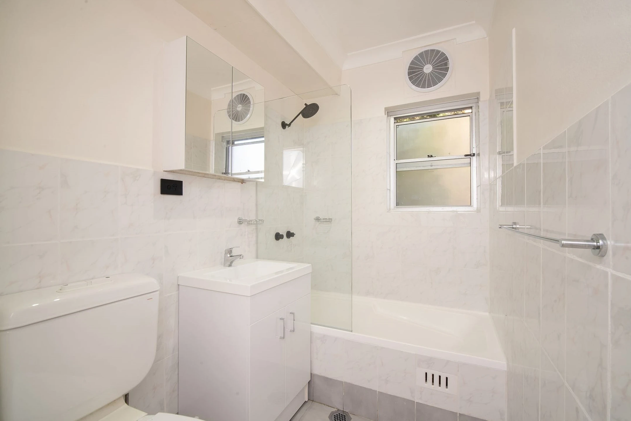 1 / 10 Ilikai Place, Dee Why NSW 2099, Dee Why - Thumbnail 7