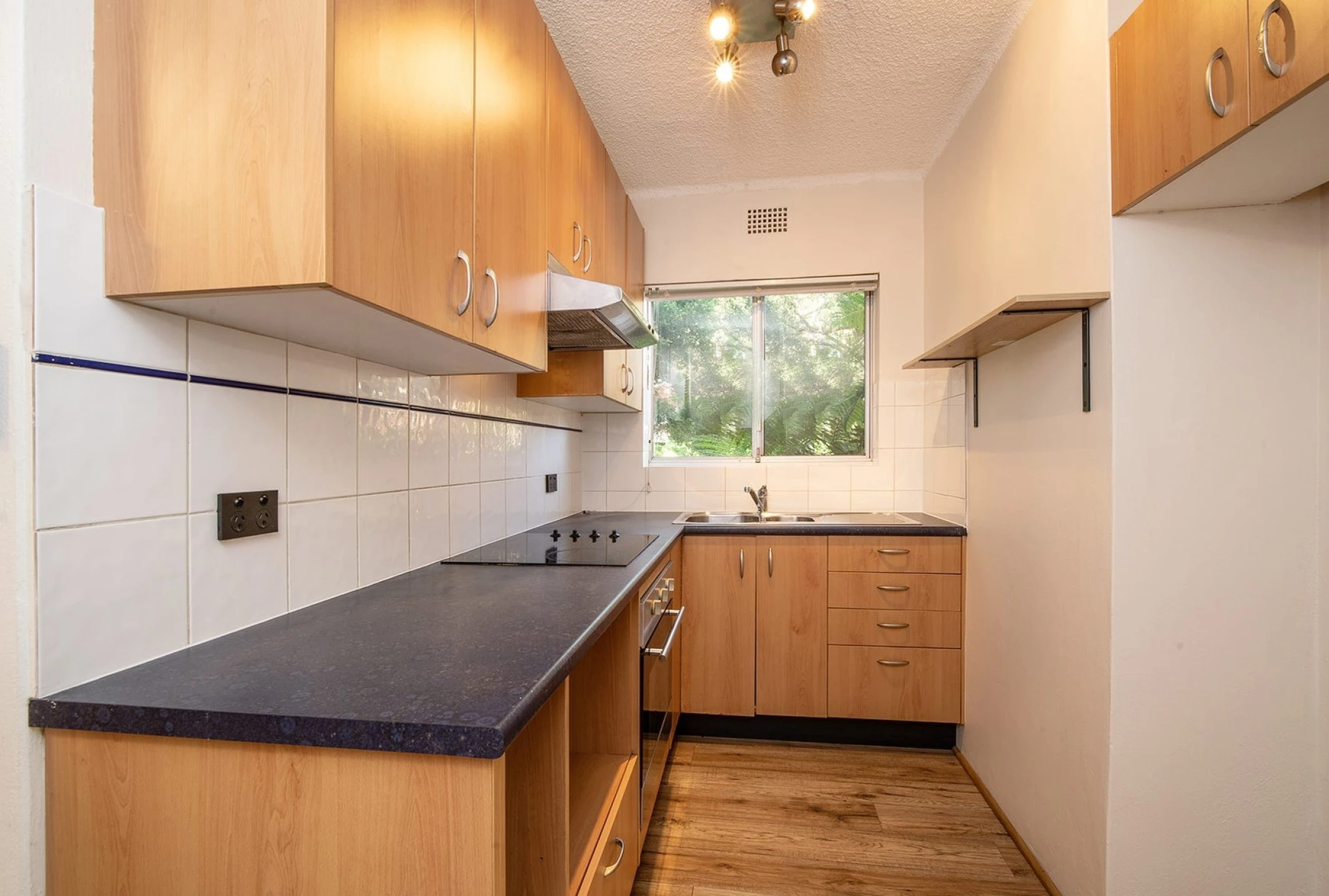 1 / 10 Ilikai Place, Dee Why NSW 2099, Dee Why - Thumbnail 6