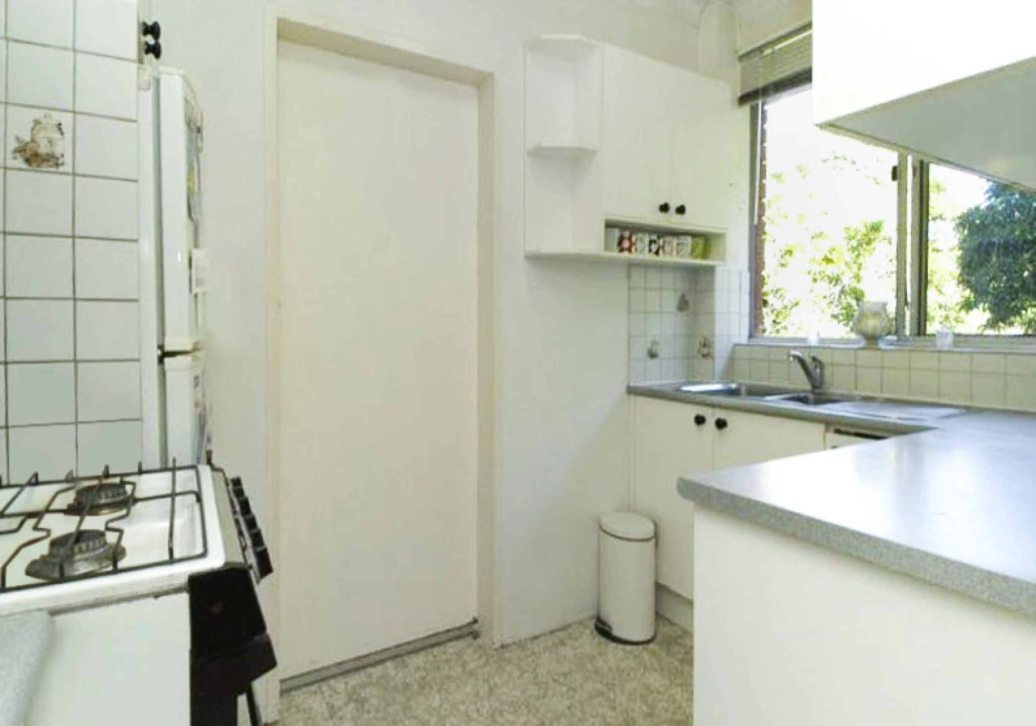 9 / 11 Avon Road, Dee Why NSW 2099, Dee Why - Thumbnail 6