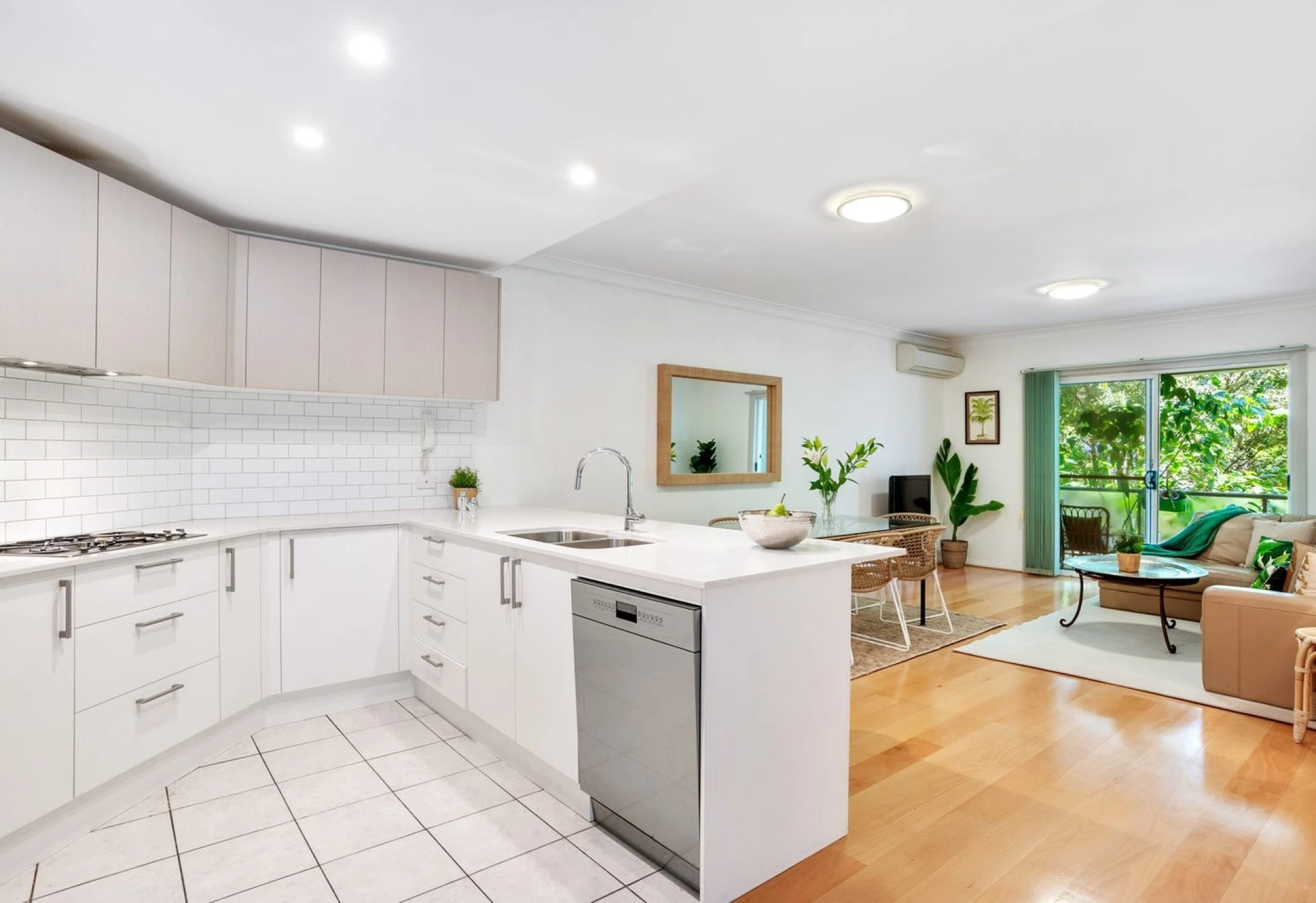 7 / 19-21 Lismore Avenue, Dee Why NSW 2099, Dee Why - Thumbnail 4