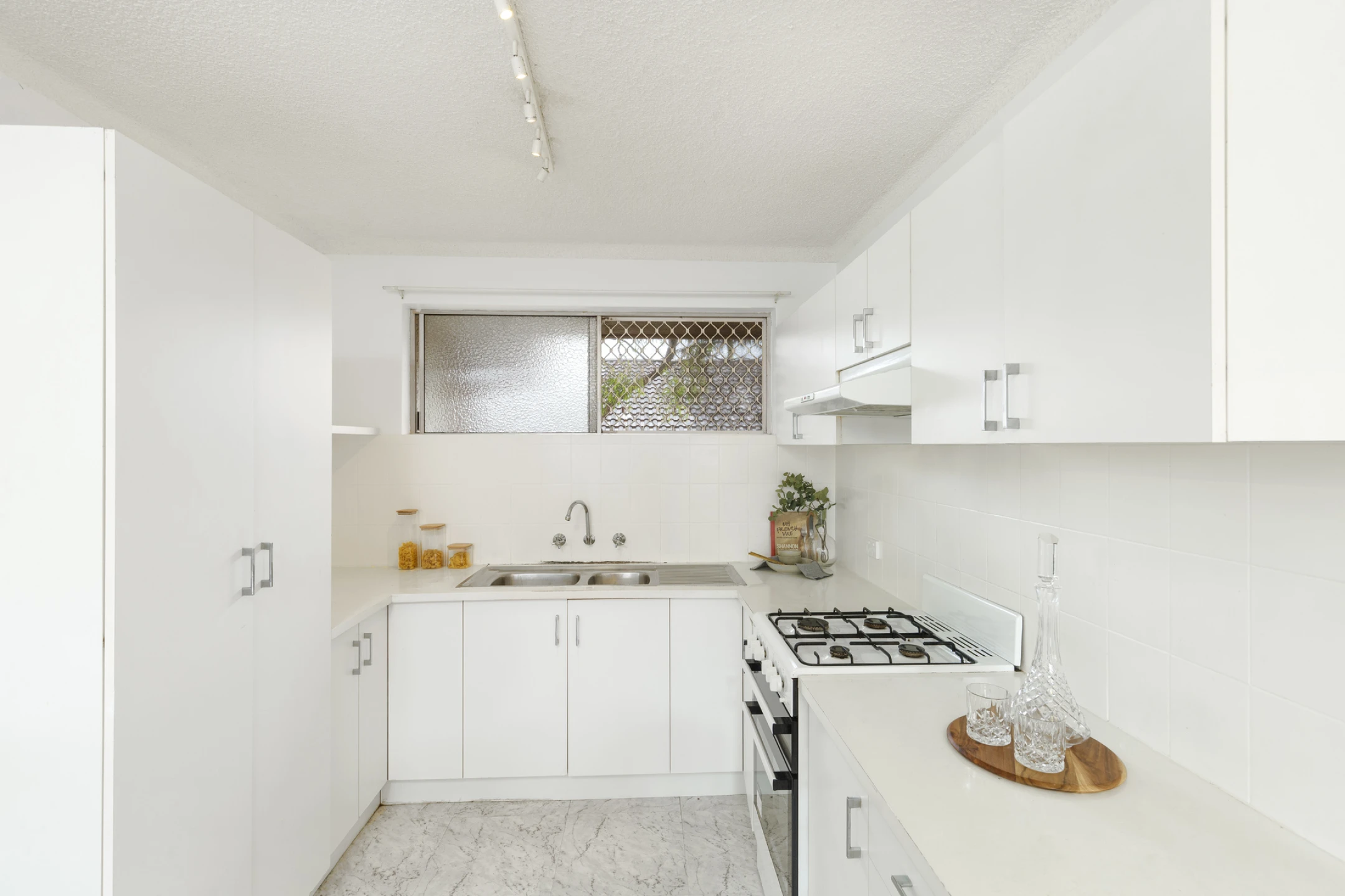 10 / 27 Hawkesbury Avenue, Dee Why NSW 2099, Dee Why - Thumbnail 5