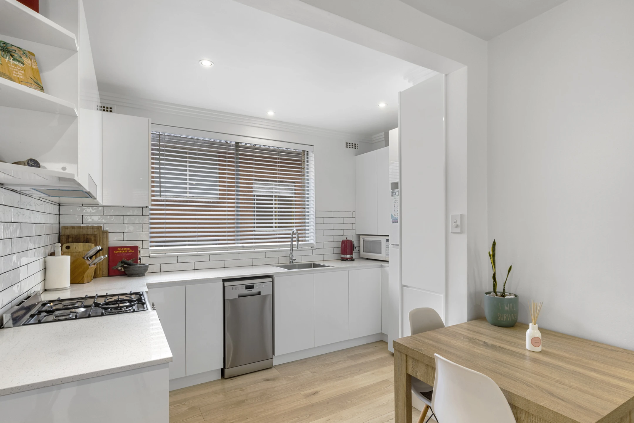 3 / 98 Howard Avenue, Dee Why NSW 2099, Dee Why - Thumbnail 4