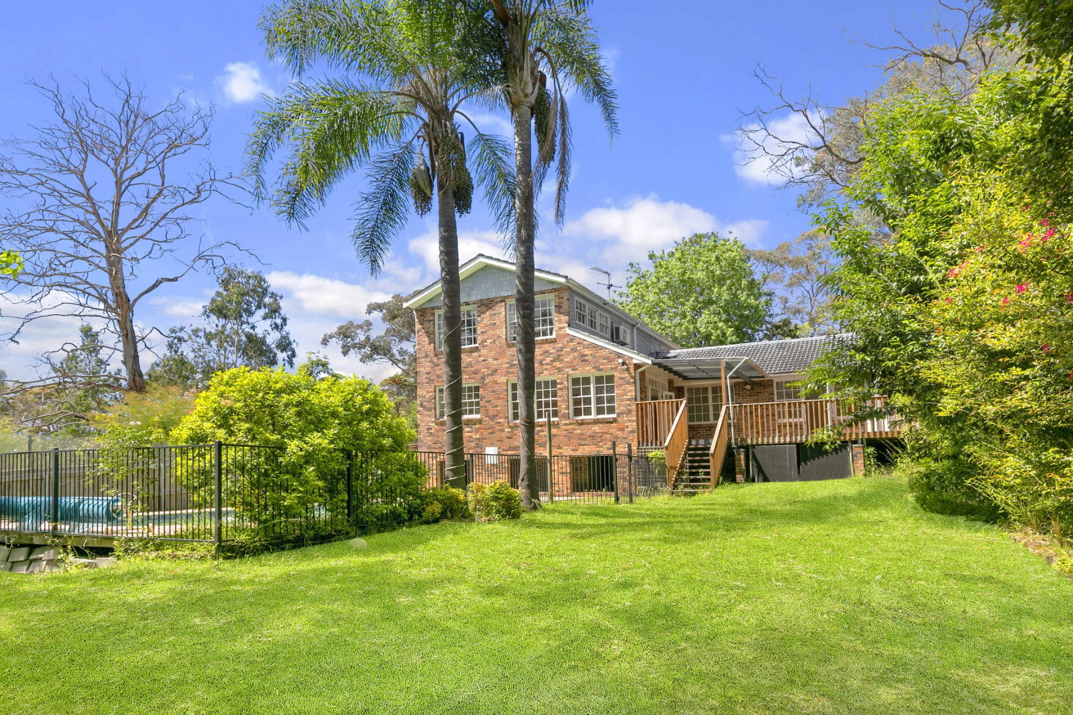 21 Wesley Street, Elanora Heights NSW 2101, Elanora Heights - Thumbnail 2
