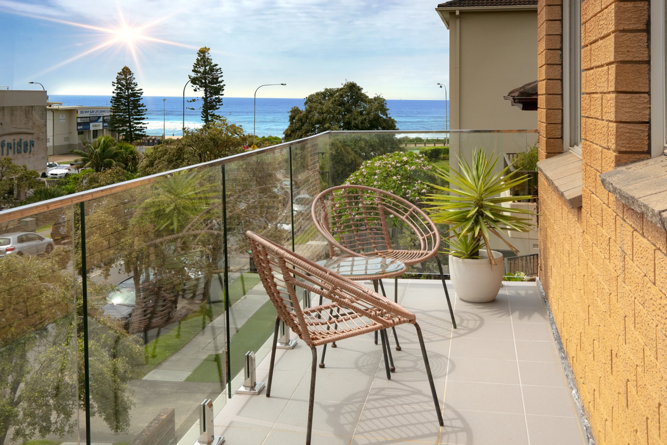 8 / 79 Dee Why Parade, Dee Why NSW 2099, Dee Why - Thumbnail 2