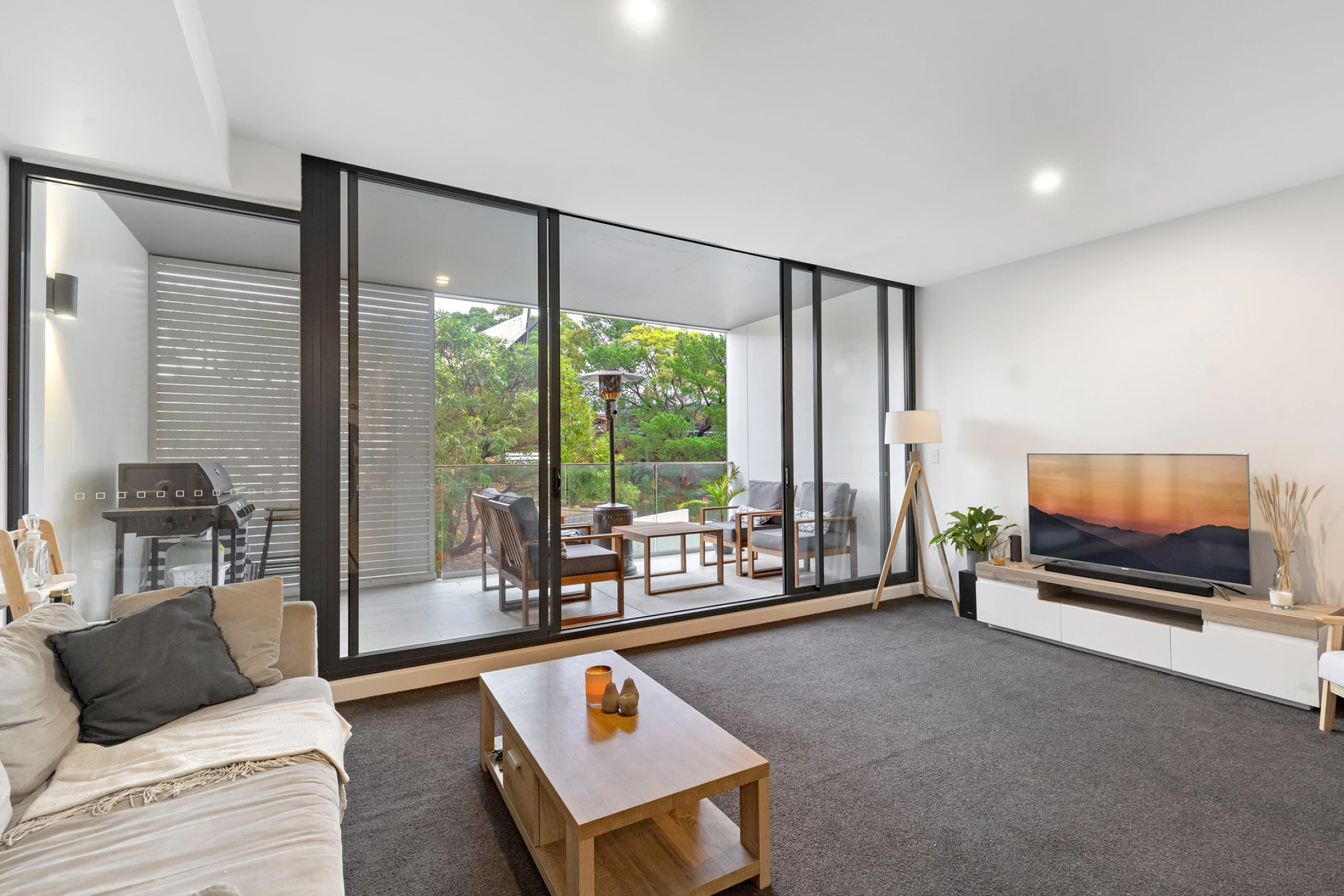 409 / 697 Pittwater Road, Dee Why NSW 2099, Dee Why - Thumbnail 2