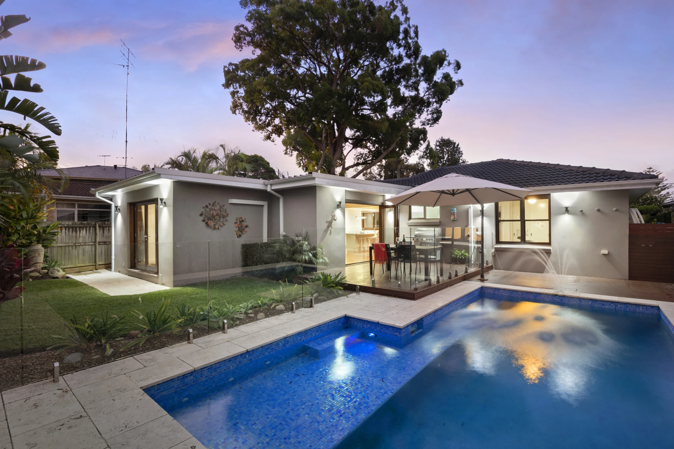 2 Harold Place, Dee Why NSW 2099, Dee Why - Thumbnail 2