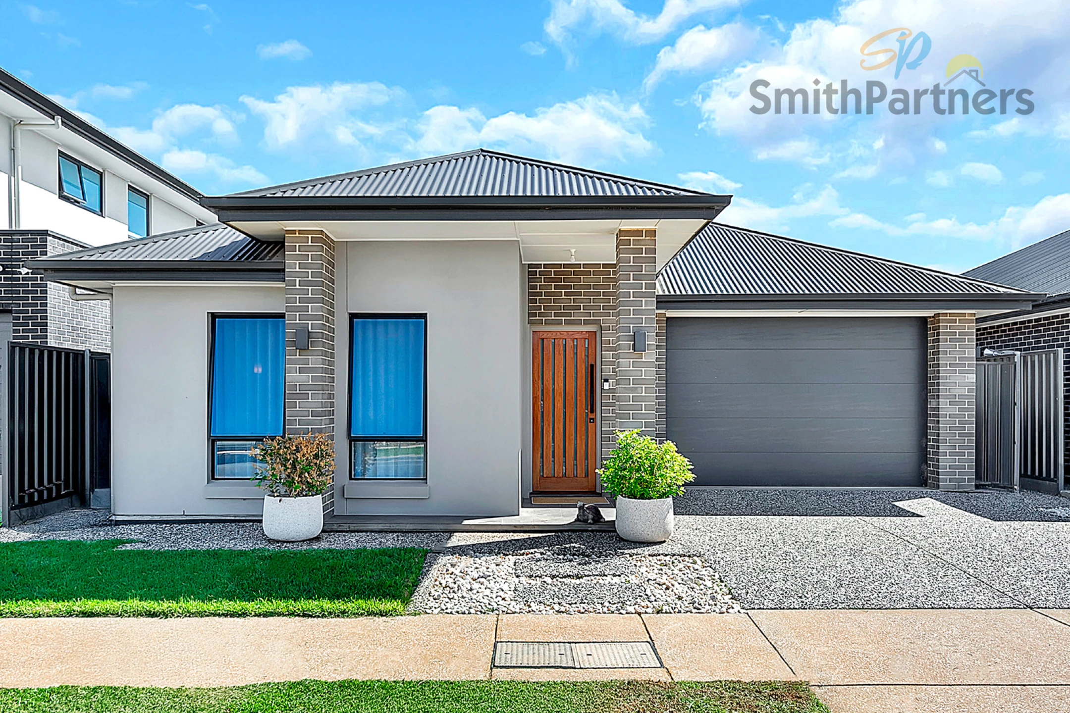 Property enquiry form background image