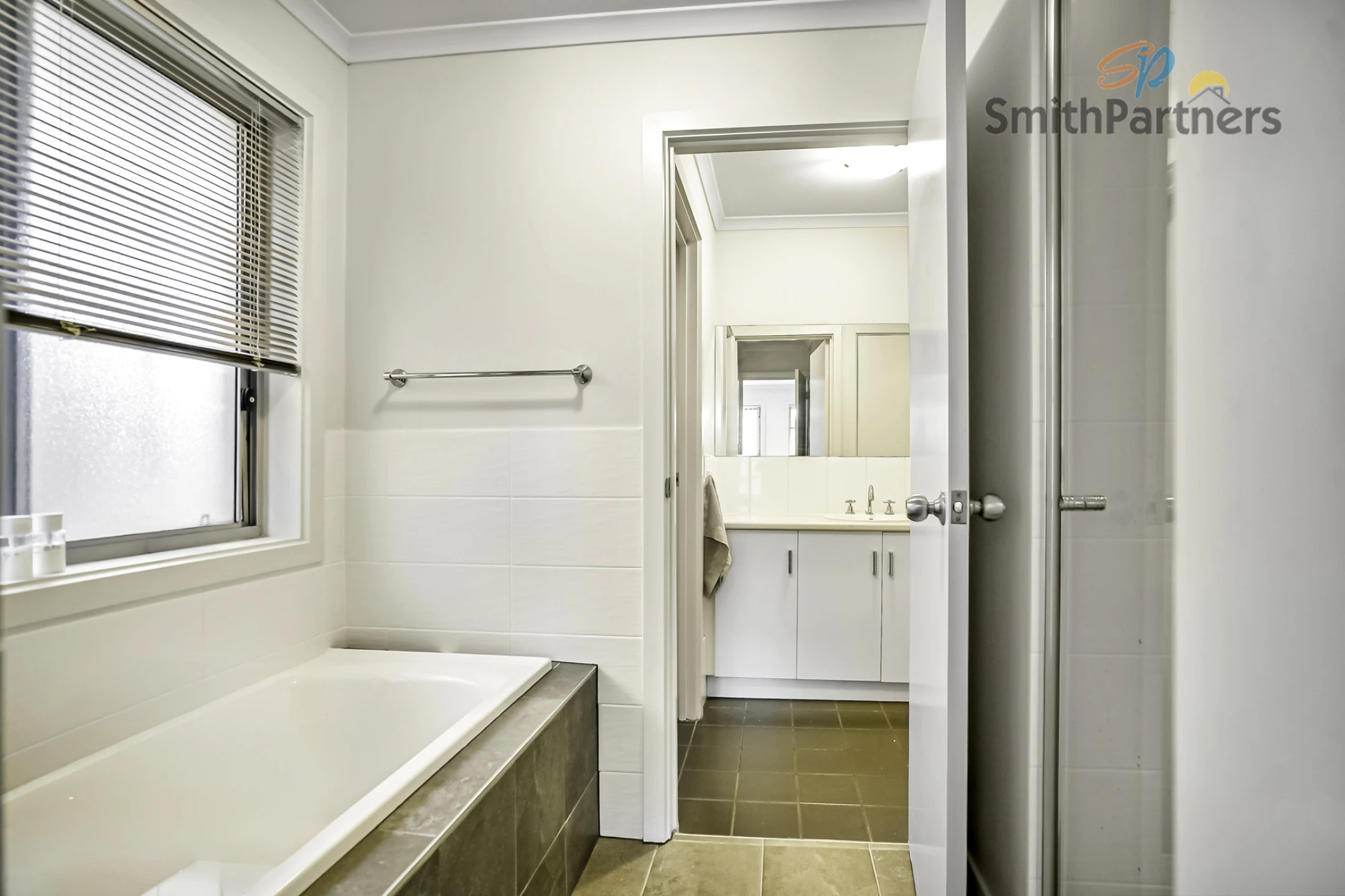 8 The Circuit, Smithfield SA 5114, Smithfield - Thumbnail 4