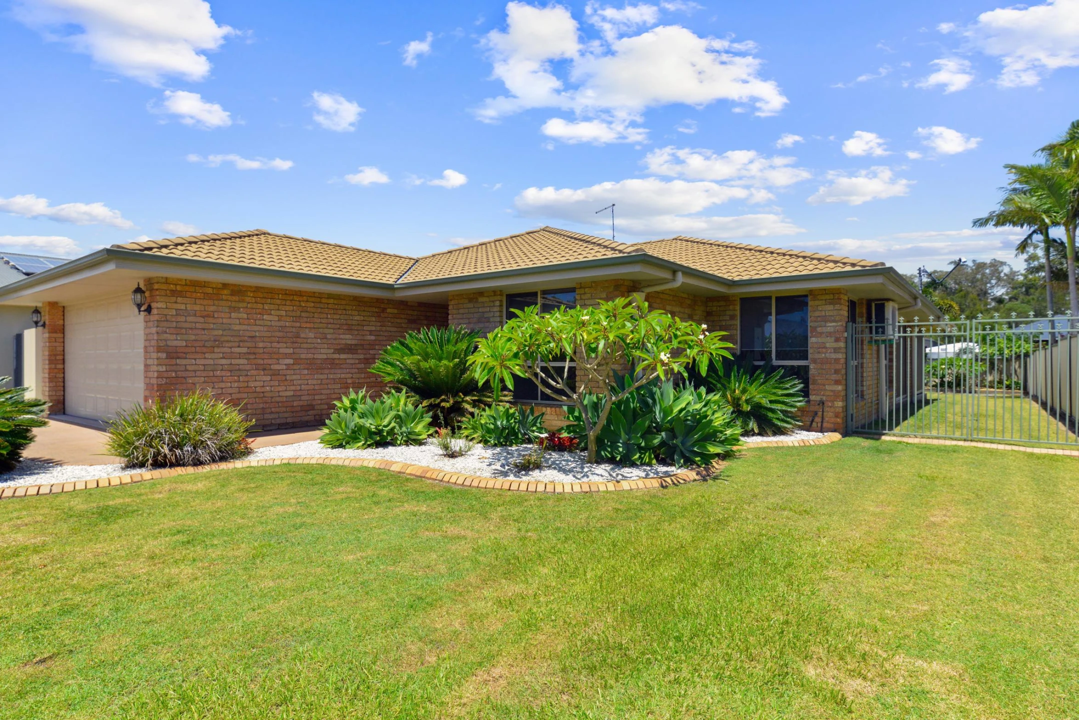 24 Osprey Drive, Jacobs Well QLD 4208, Jacobs Well - Thumbnail 2