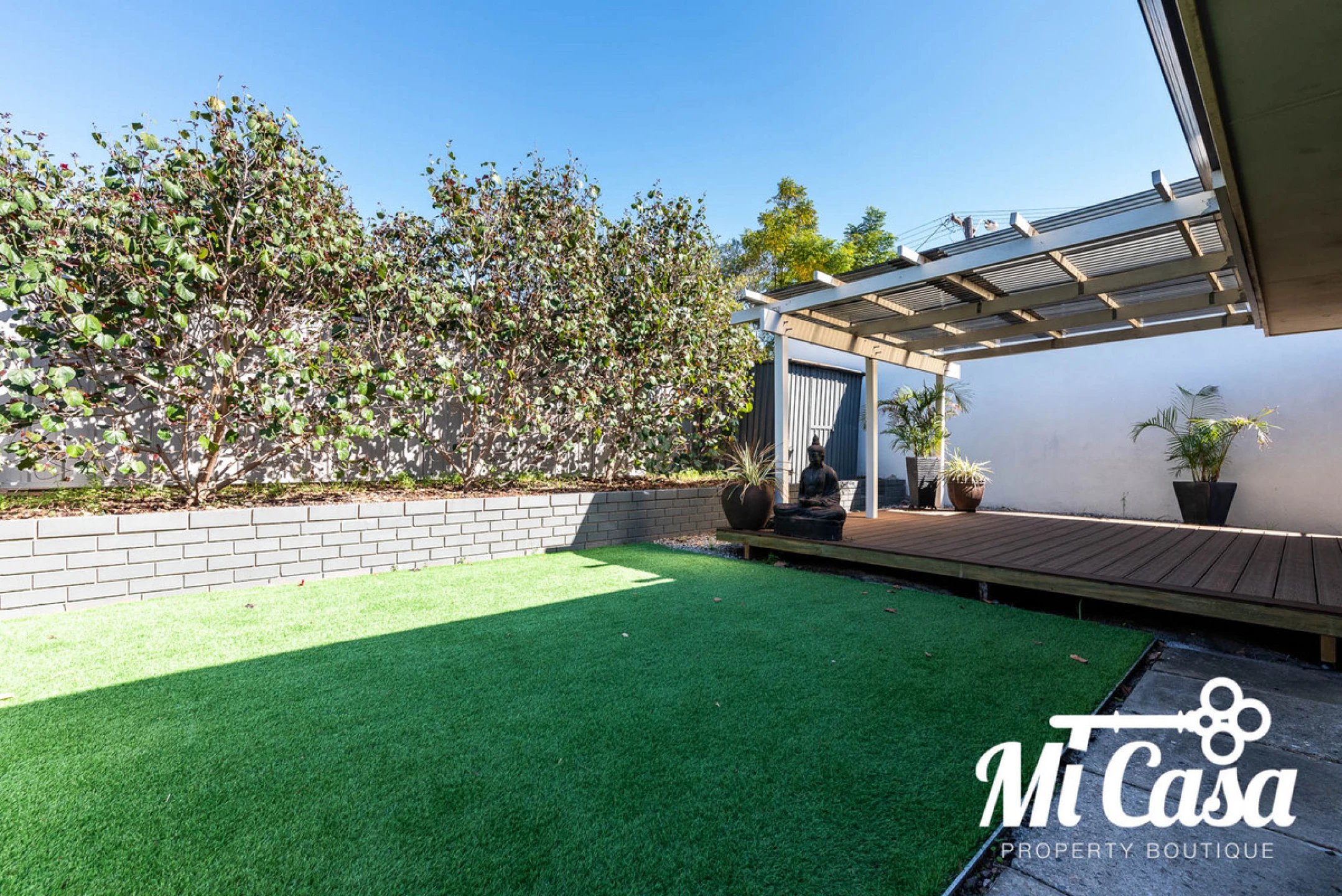 Property enquiry form background image