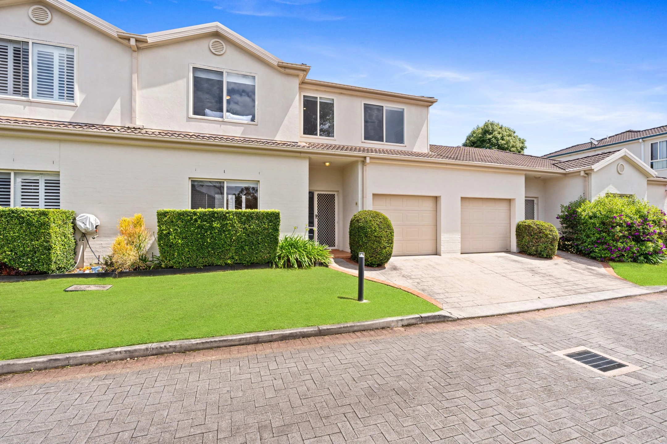 Property enquiry form background image