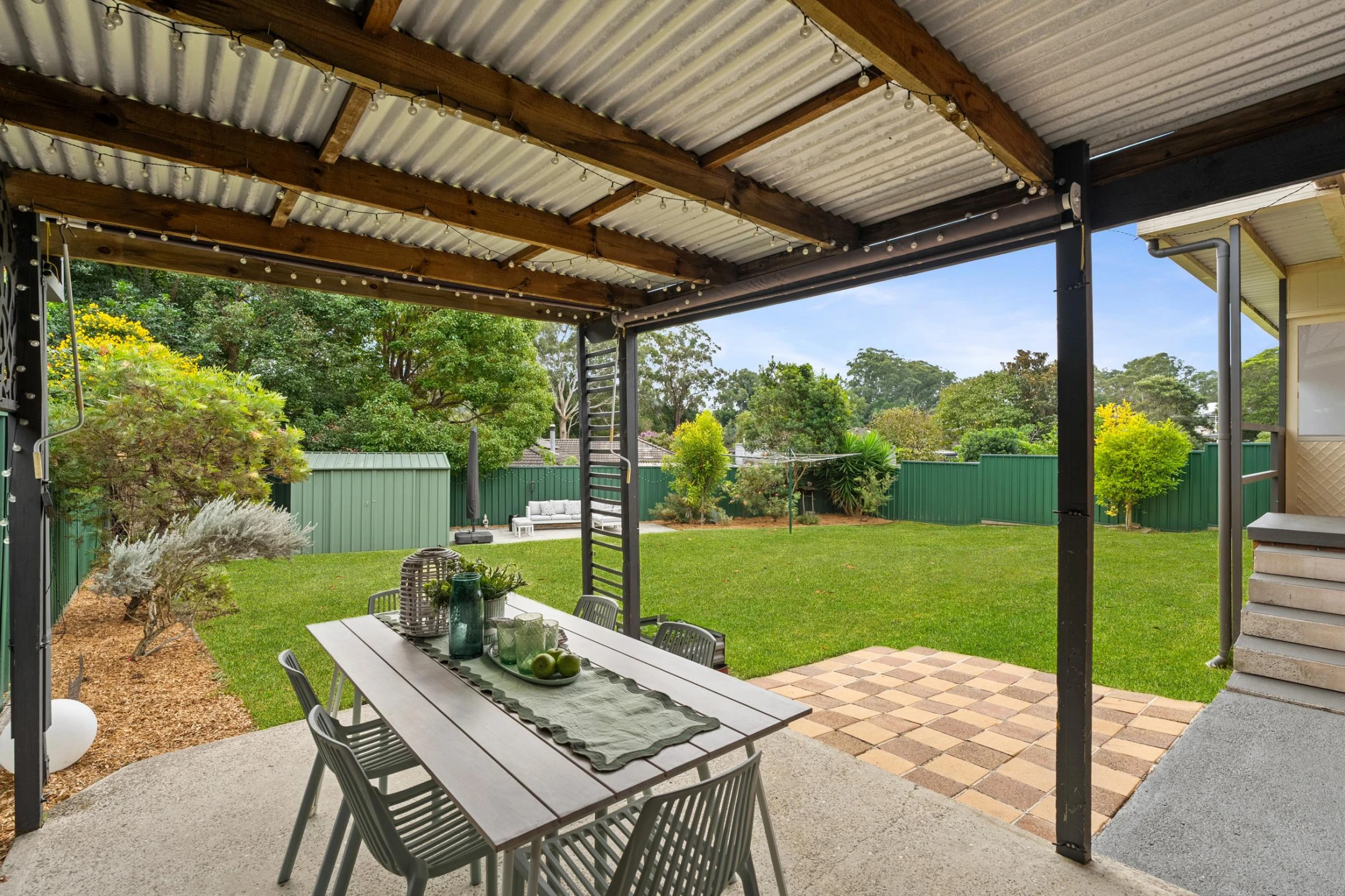 Property enquiry form background image