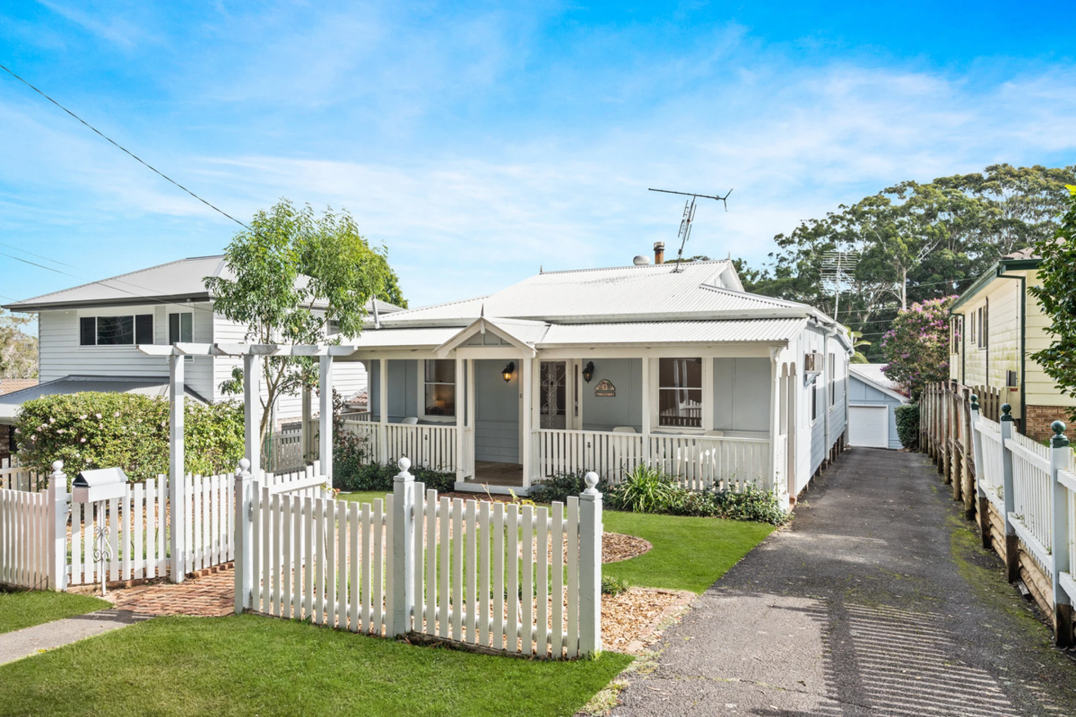 Property enquiry form background image