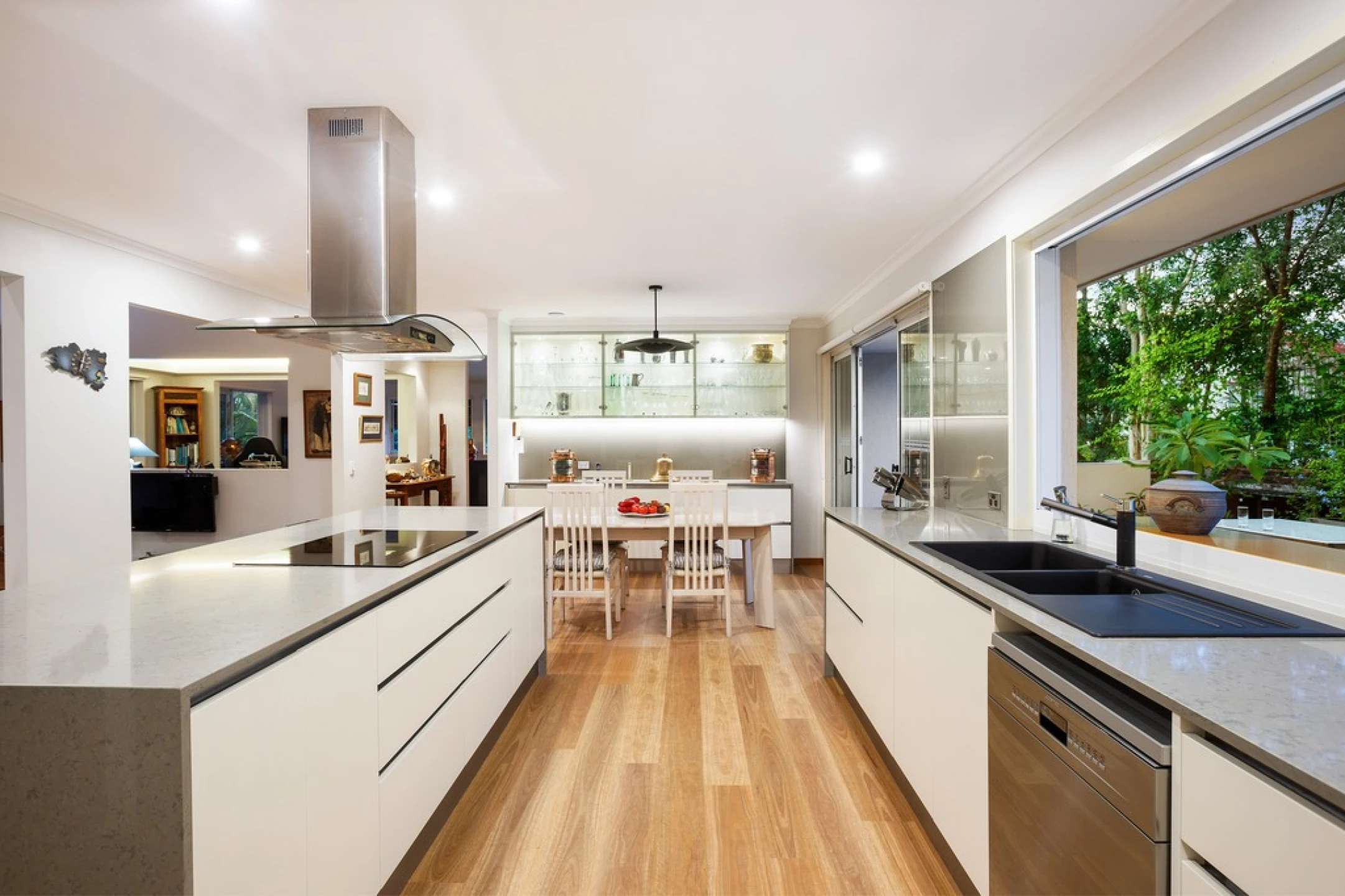 14 Cameron Court, Ashmore QLD 4214, Ashmore - Thumbnail 6