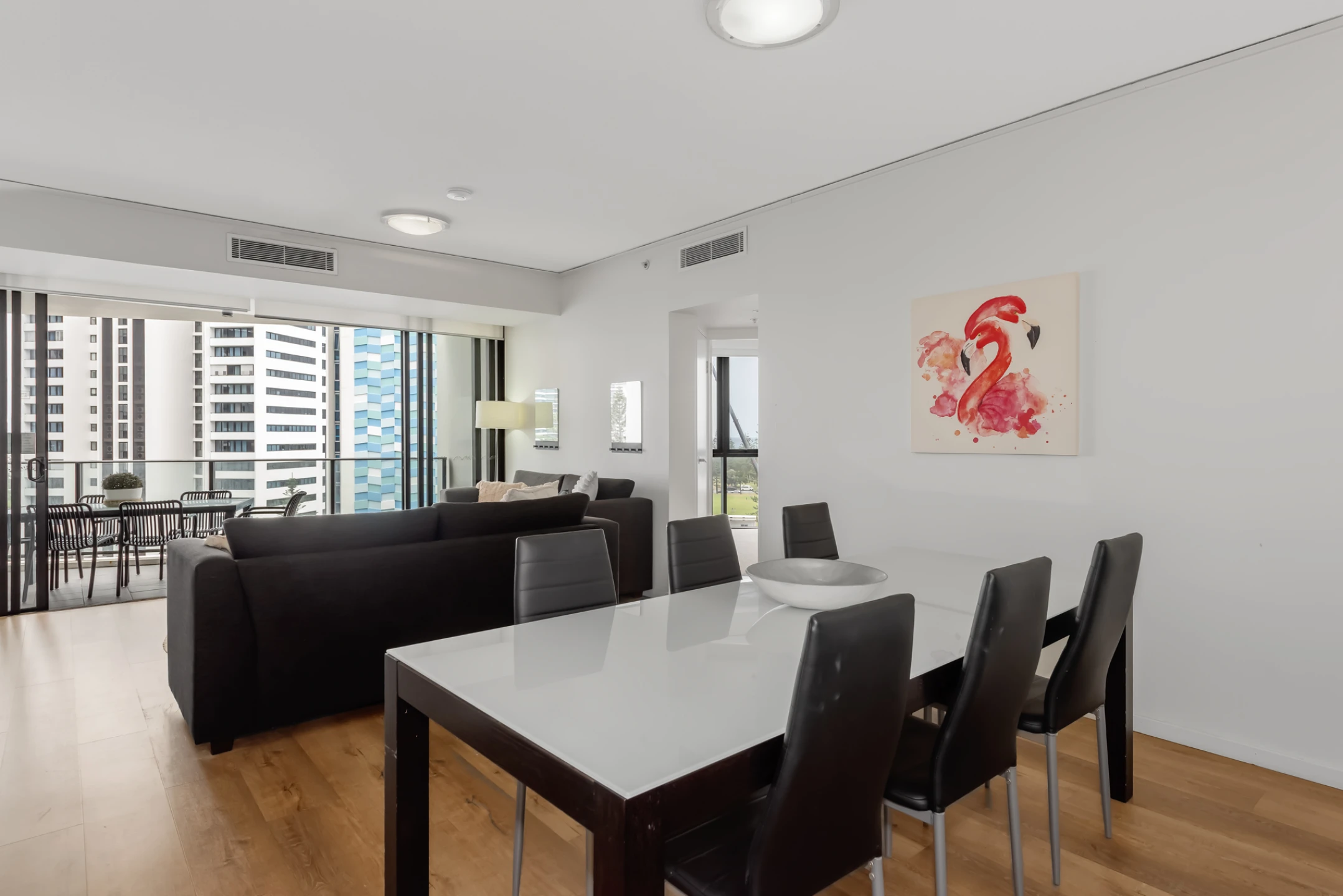 905 / 22 Surf Parade, Broadbeach QLD 4218, Broadbeach - Thumbnail 4