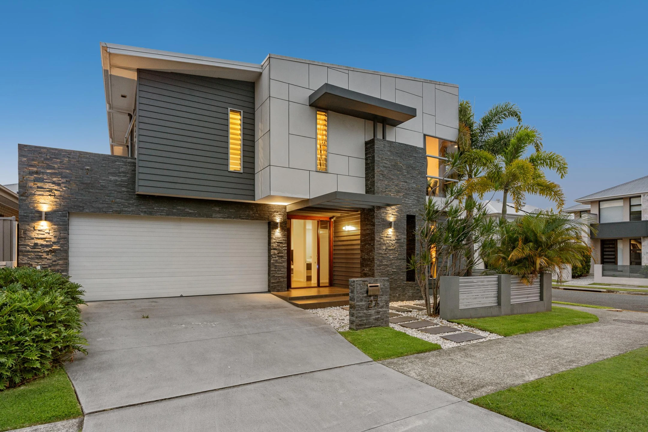 27 South Bay Drive, Varsity Lakes QLD 4227, Varsity Lakes - Thumbnail 2