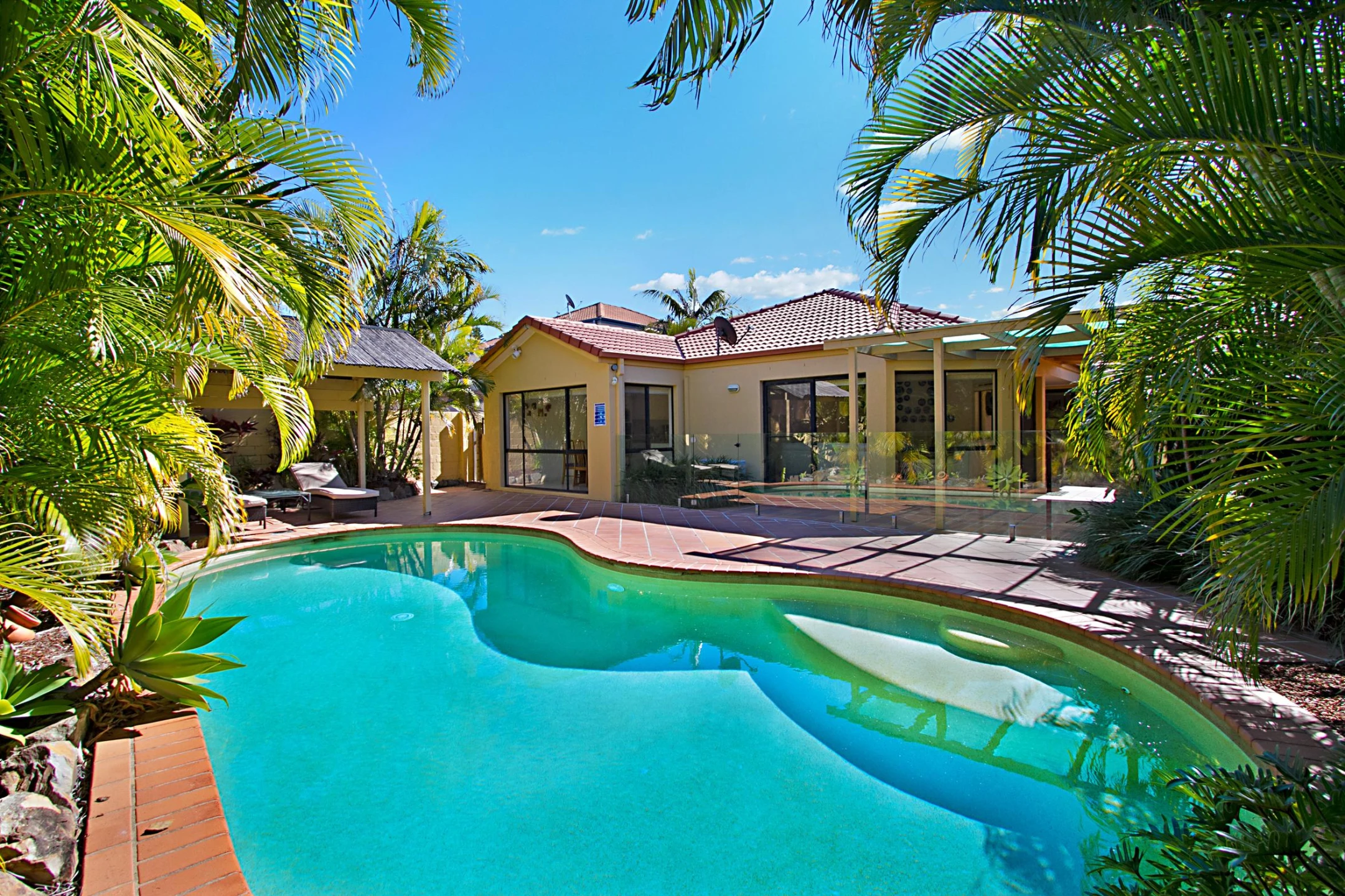 4 Renate Way, Benowa Waters QLD 4217, Benowa Waters - Thumbnail 2
