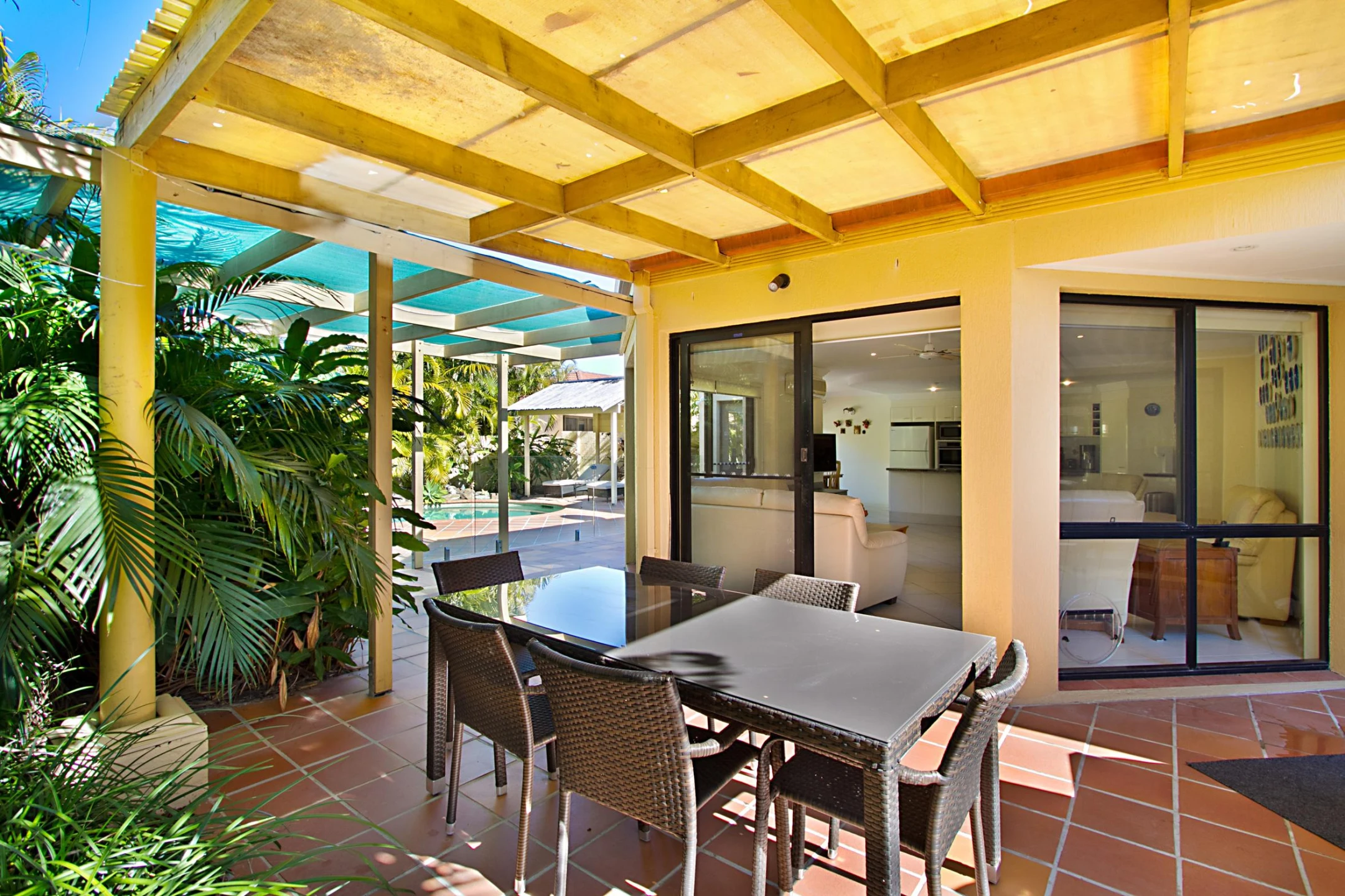 4 Renate Way, Benowa Waters QLD 4217, Benowa Waters - Thumbnail 3