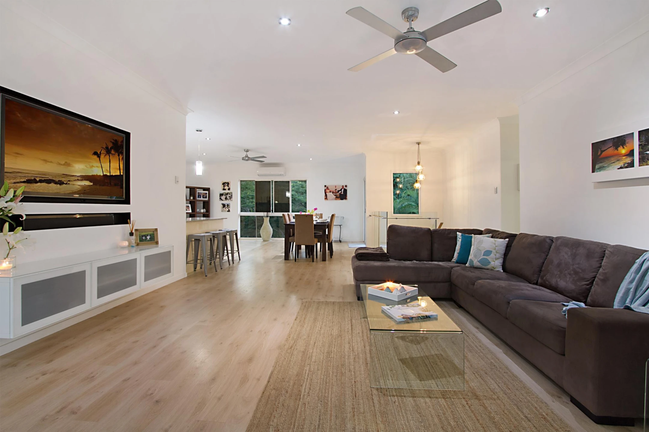 18 Catani Place, Helensvale QLD 4212, Helensvale - Thumbnail 2