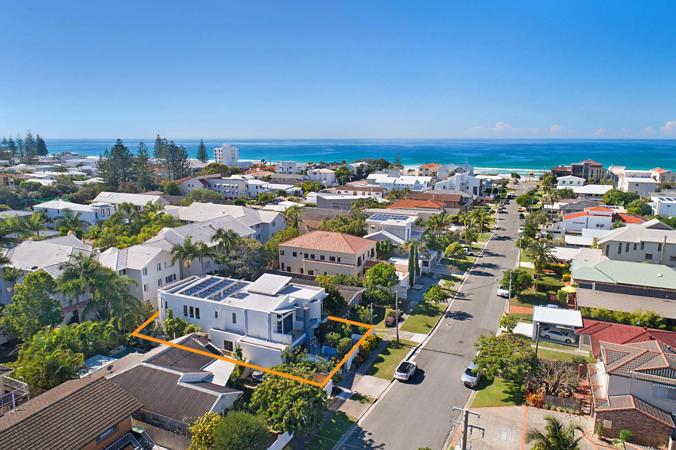 29 Hilda Street, Mermaid Beach QLD 4218, Mermaid Beach - Thumbnail 3