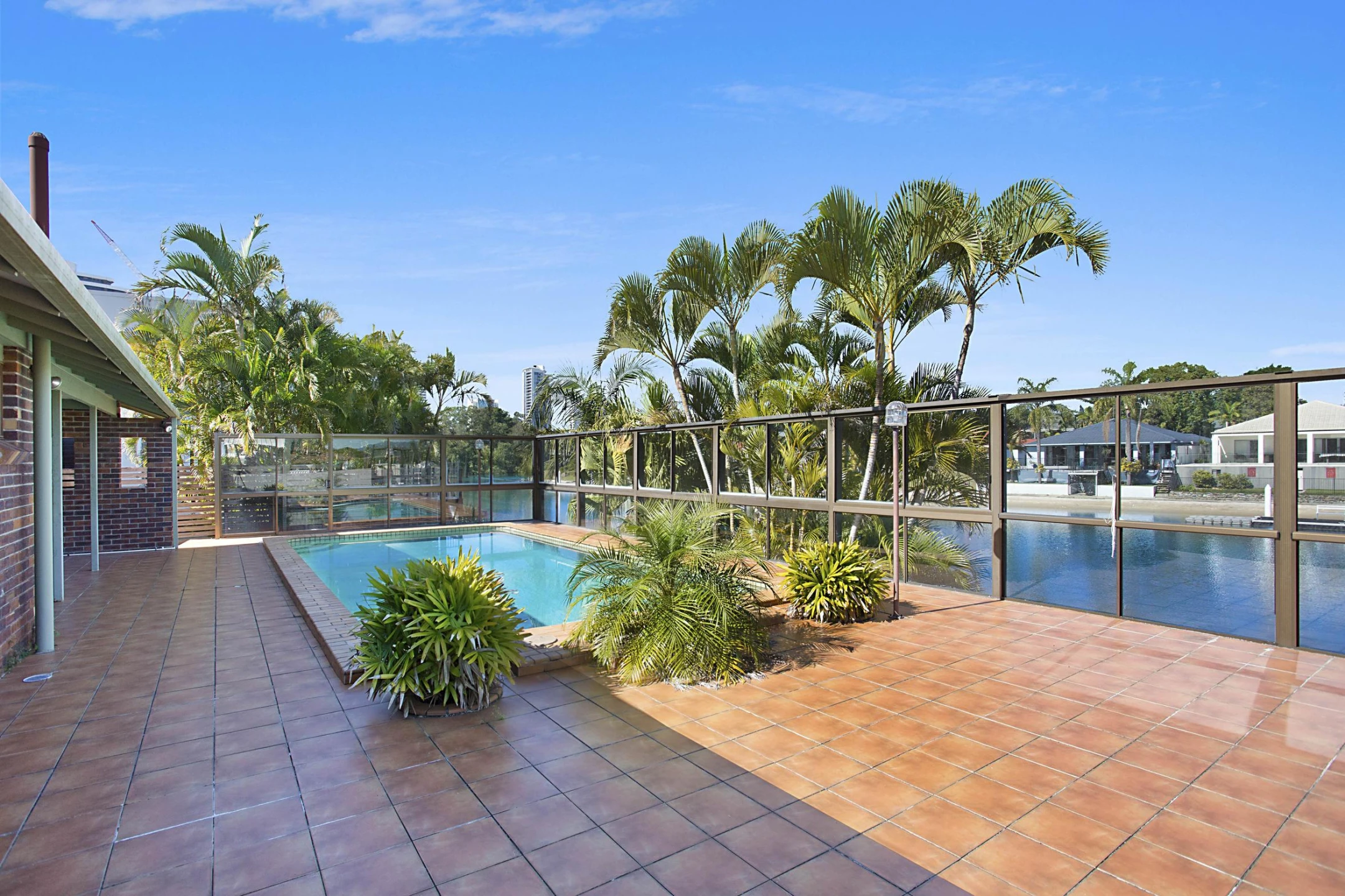 16 Merrimac Boulevard, Broadbeach Waters QLD 4218, Broadbeach Waters - Thumbnail 4