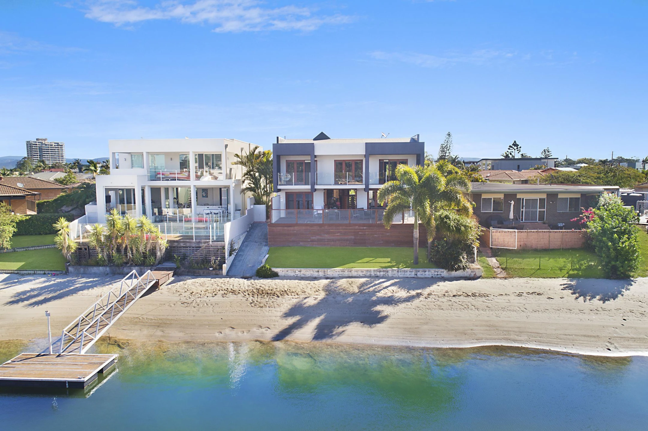 44 Sunshine Boulevard, Broadbeach Waters QLD 4218, Broadbeach Waters - Thumbnail 3