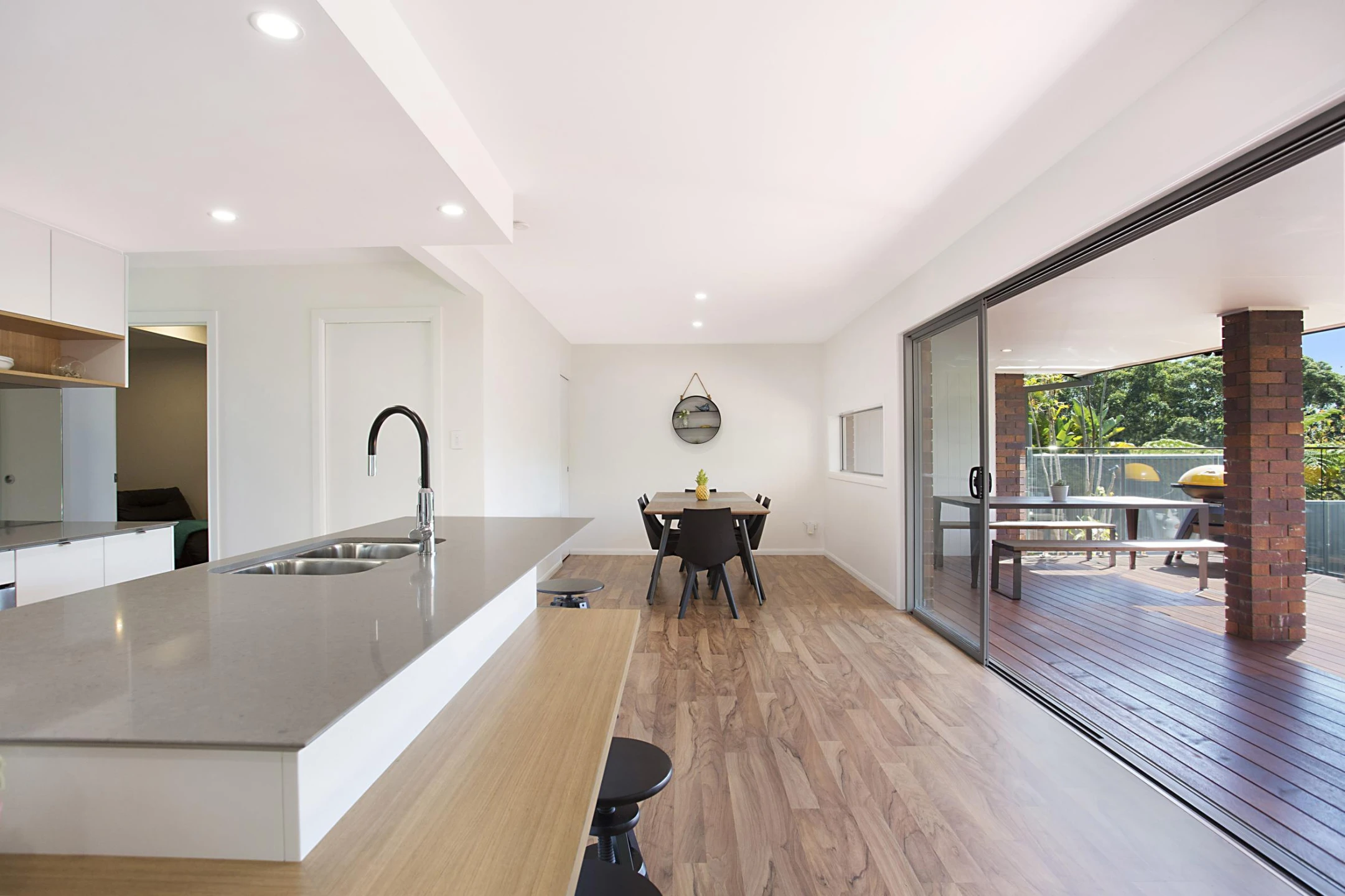 16 Vista Street, Elanora QLD 4221, Elanora - Thumbnail 4