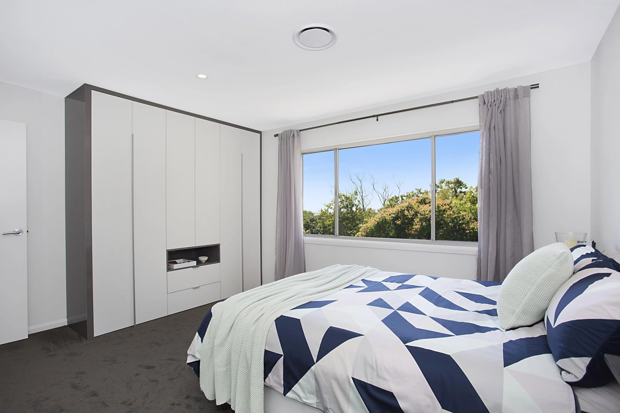 16 Vista Street, Elanora QLD 4221, Elanora - Thumbnail 7