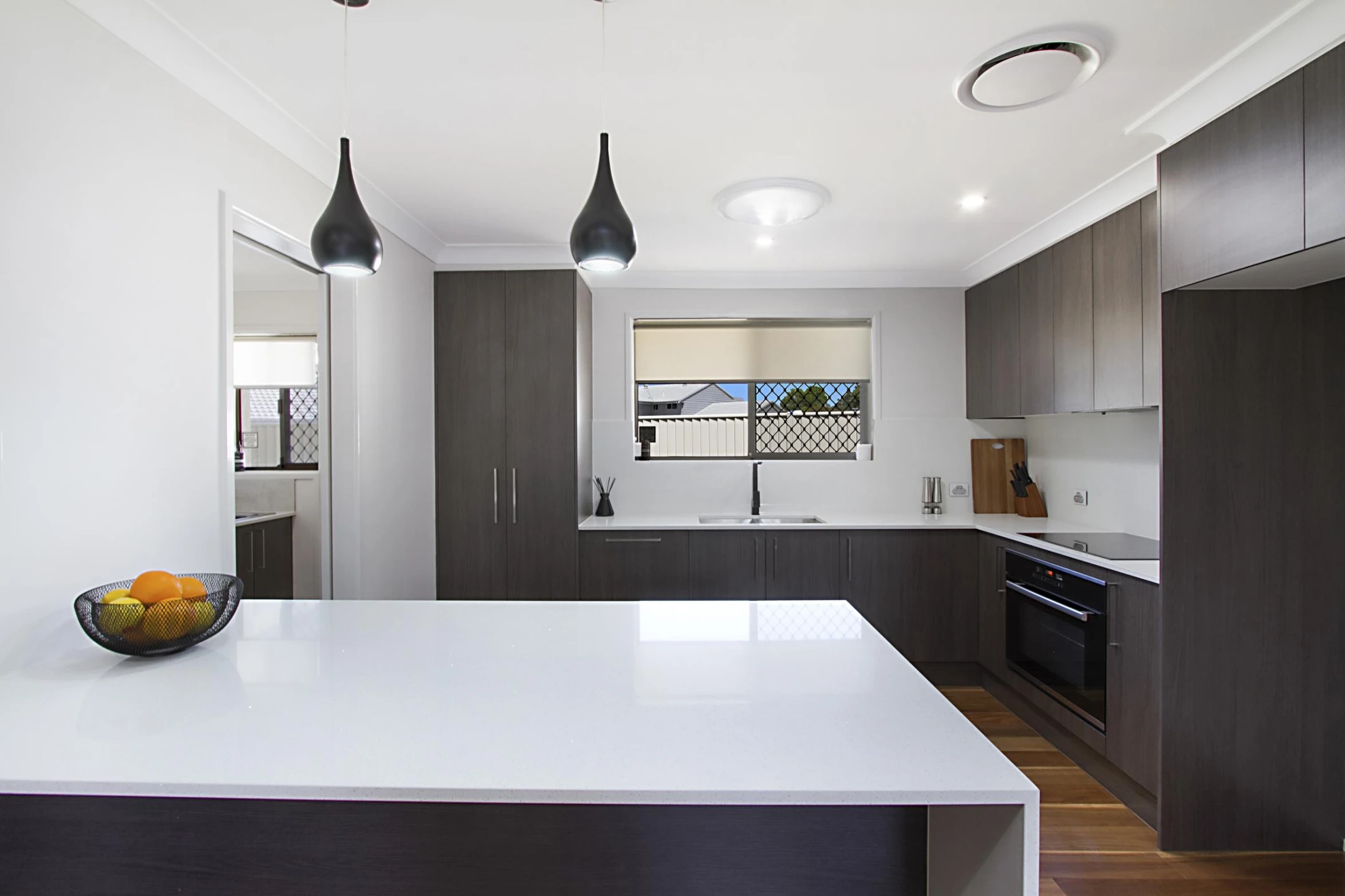 12 Metricup Court, Mermaid Waters QLD 4218, Mermaid Waters - Thumbnail 2