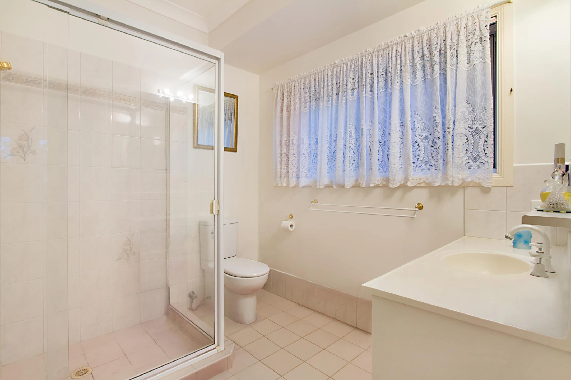 6 Macrobert Street, Highland Park QLD 4211, Highland Park - Thumbnail 3