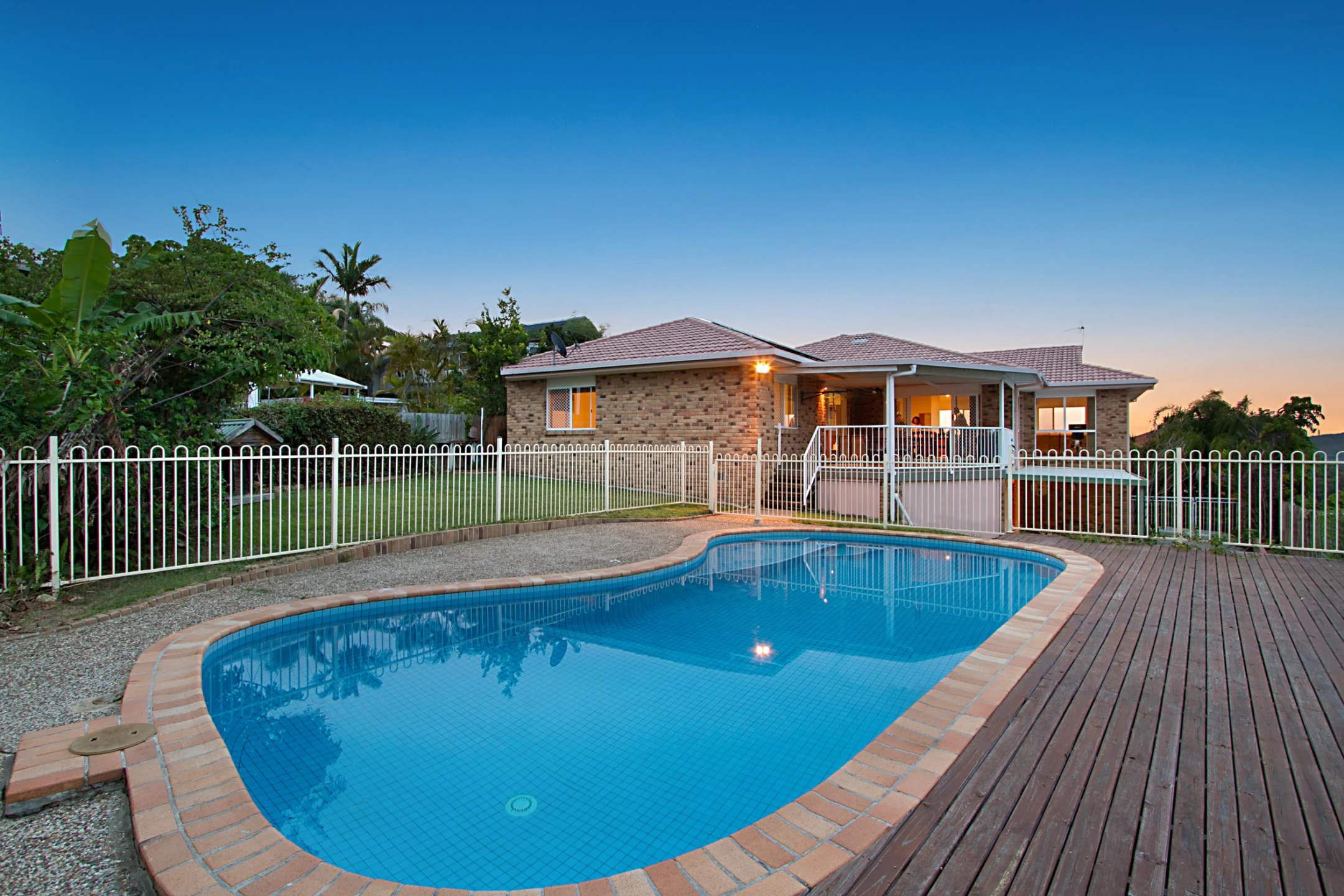 6 Macrobert Street, Highland Park QLD 4211, Highland Park - Thumbnail 4