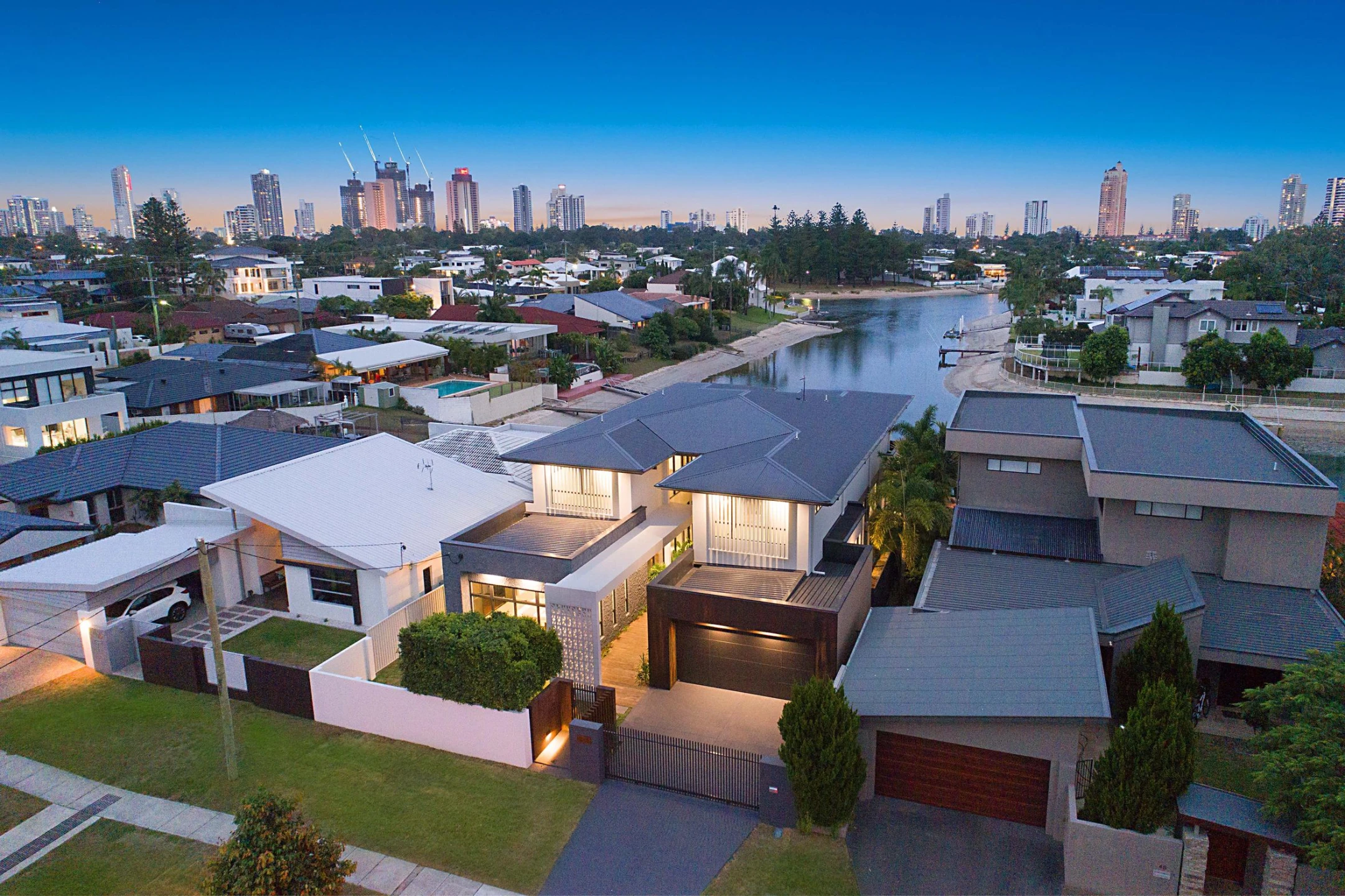 46 Rio Vista Boulevard, Broadbeach Waters QLD 4218, Broadbeach Waters - Thumbnail 3