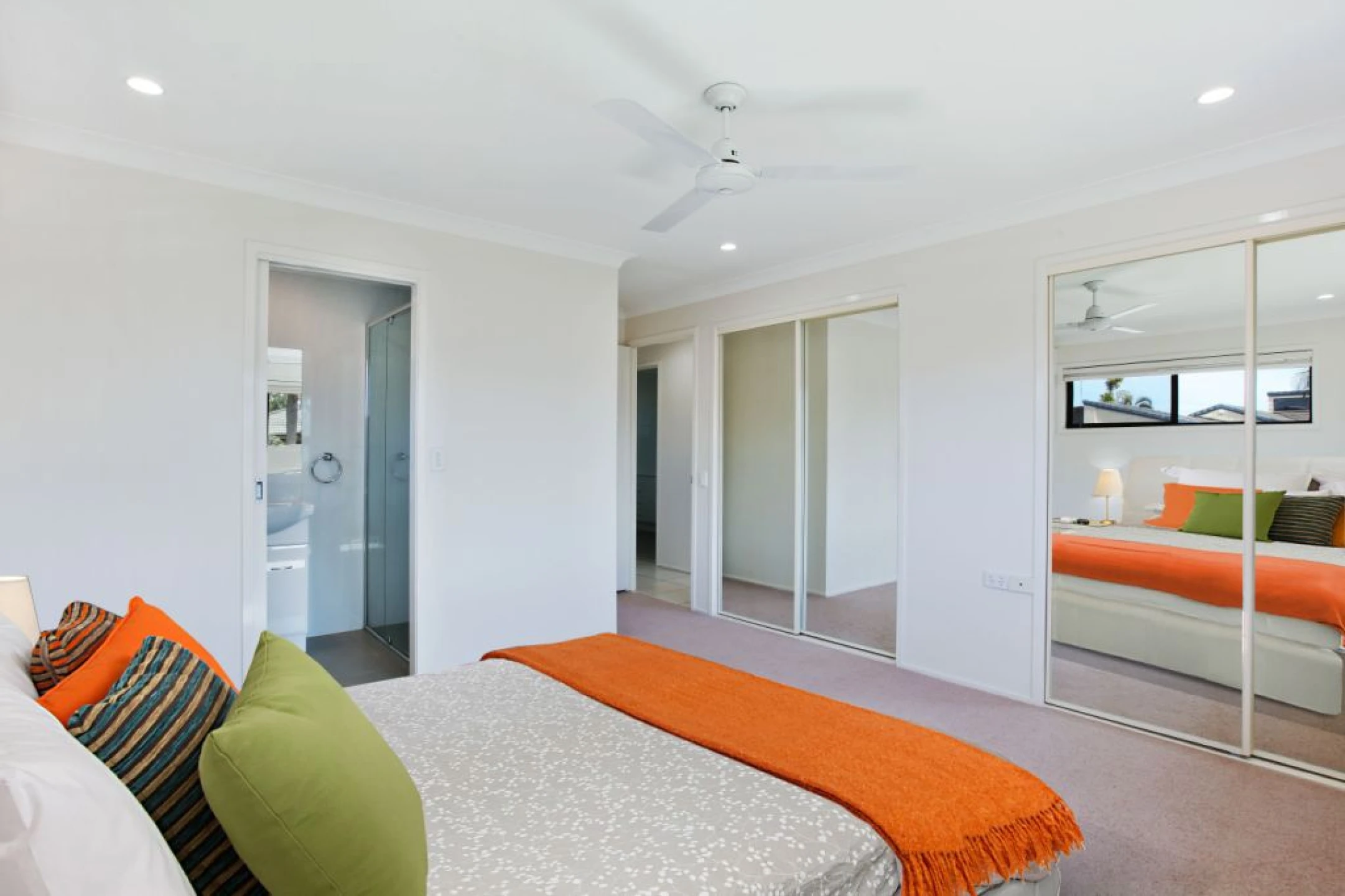 61 Volante Crescent, Mermaid Waters QLD 4218, Mermaid Waters - Thumbnail 6