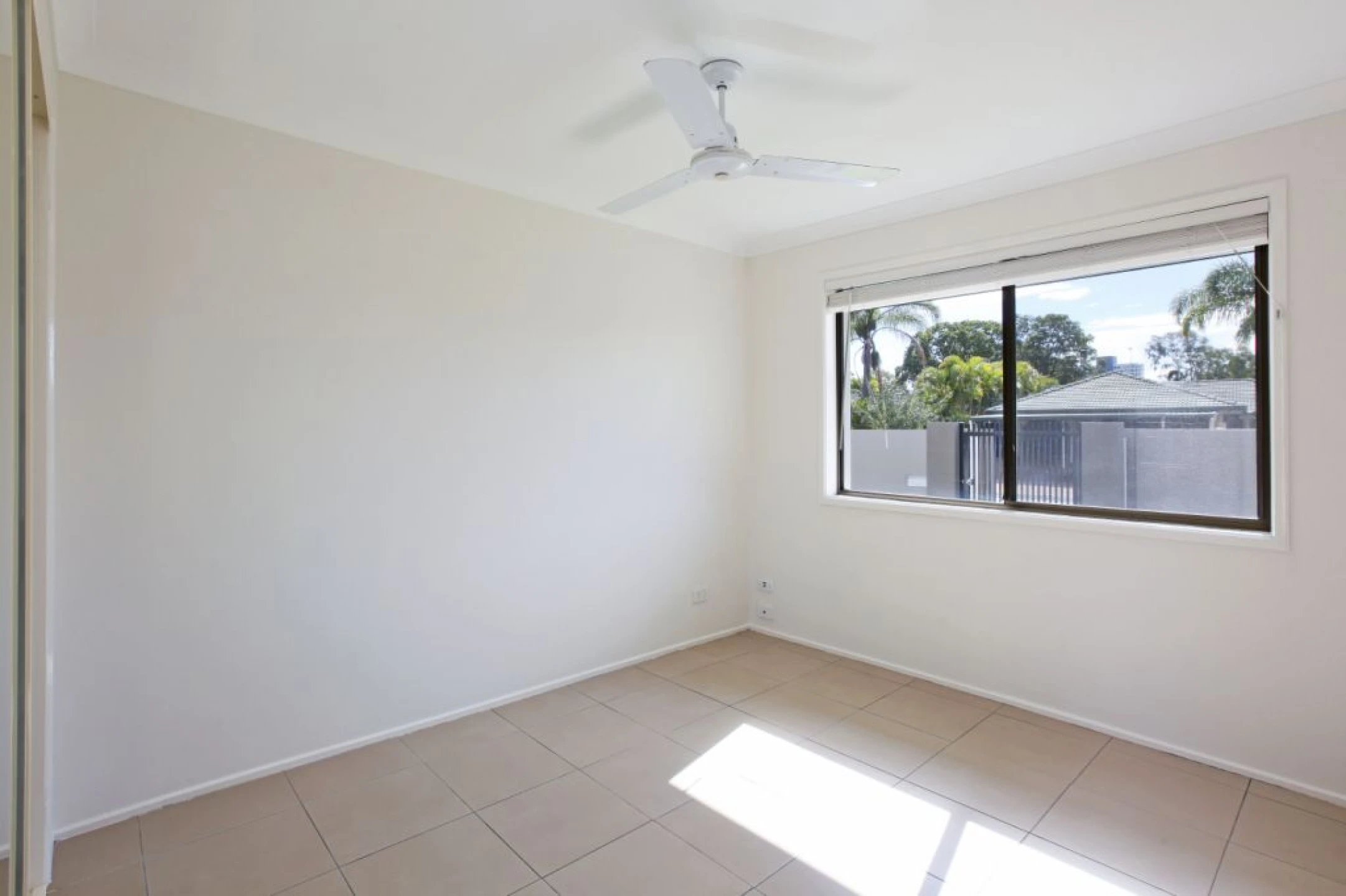 61 Volante Crescent, Mermaid Waters QLD 4218, Mermaid Waters - Thumbnail 7