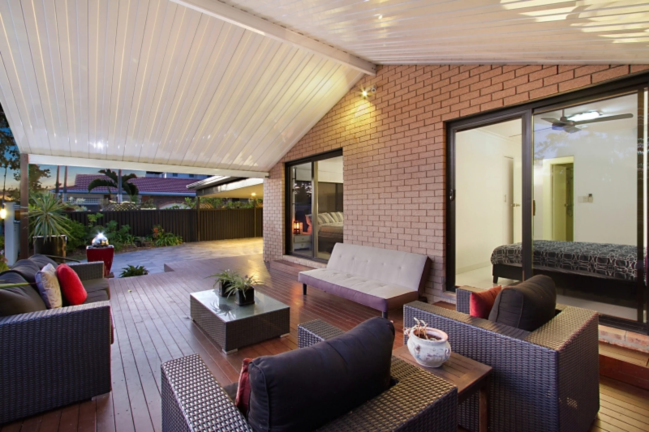 19 Helm Court, Mermaid Waters QLD 4218, Mermaid Waters - Thumbnail 3
