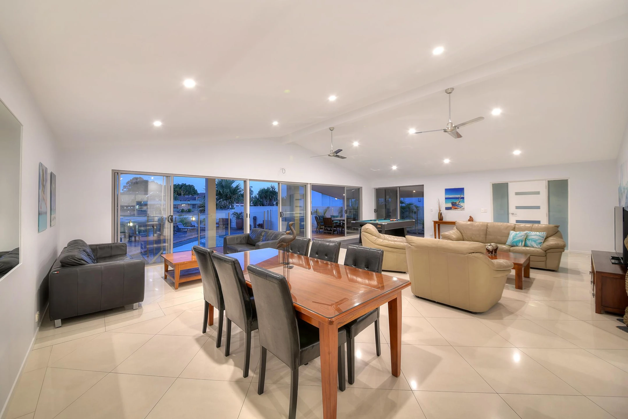 10 Helen Court, Broadbeach Waters QLD 4218, Broadbeach Waters - Thumbnail 3