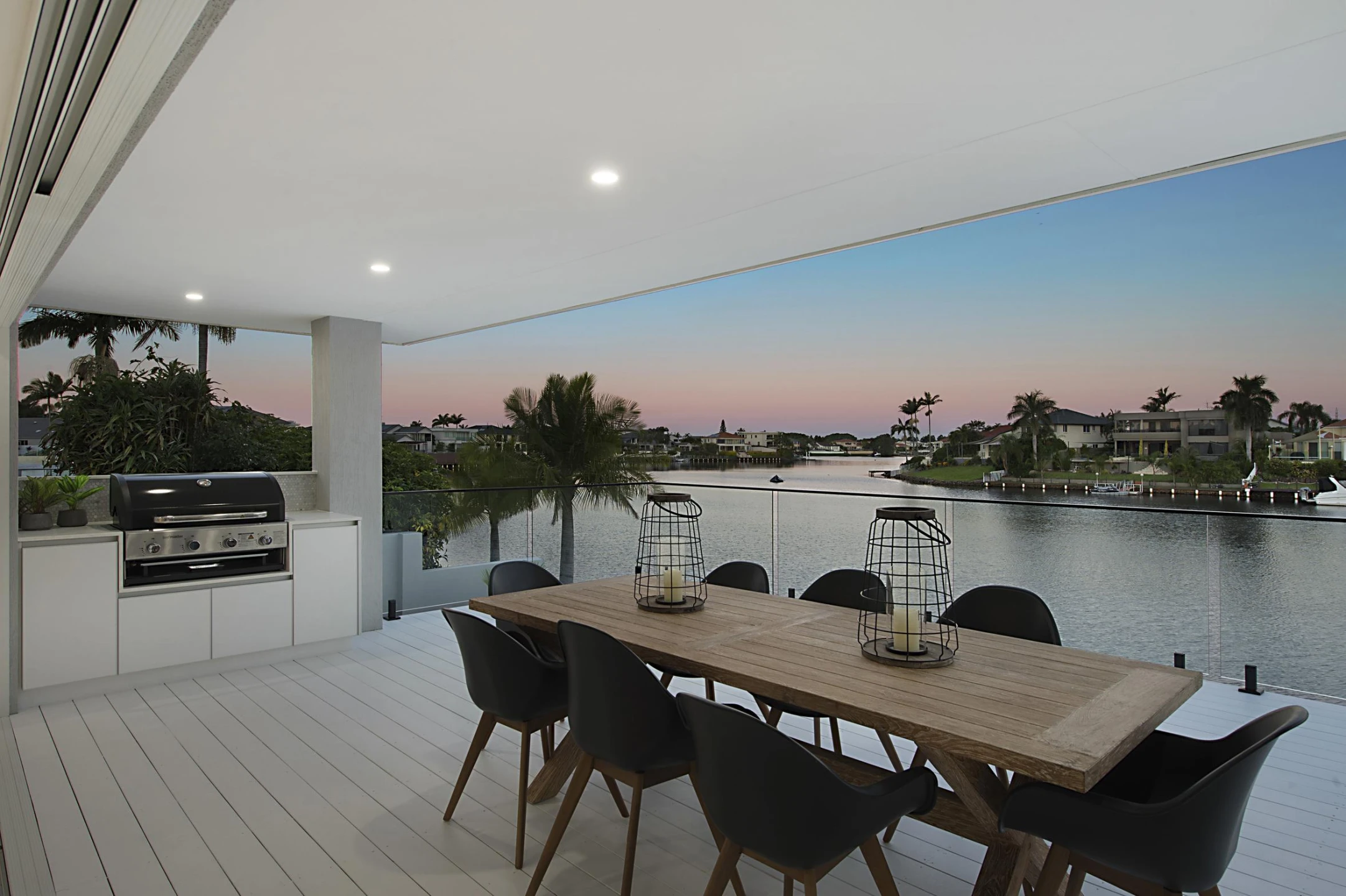 40 Martinique Way, Clear Island Waters QLD 4226, Clear Island Waters - Thumbnail 2