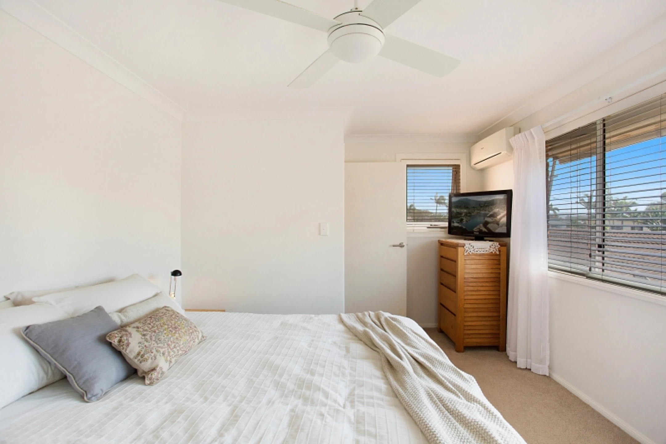 1 / 95 Dolphin Avenue, Mermaid Beach QLD 4218, Mermaid Beach - Thumbnail 6