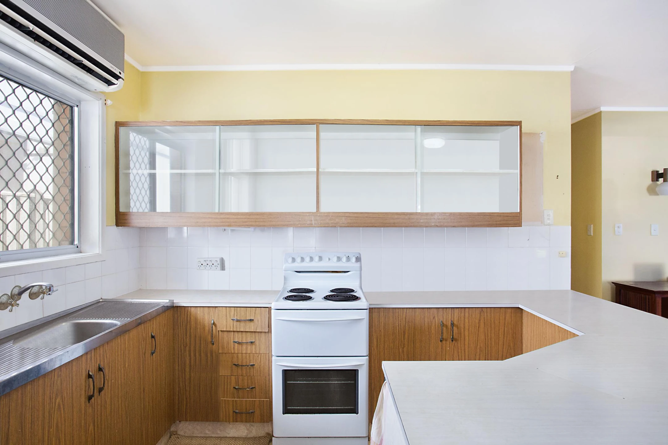13 Ventura Road, Mermaid Beach QLD 4218, Mermaid Beach - Thumbnail 5