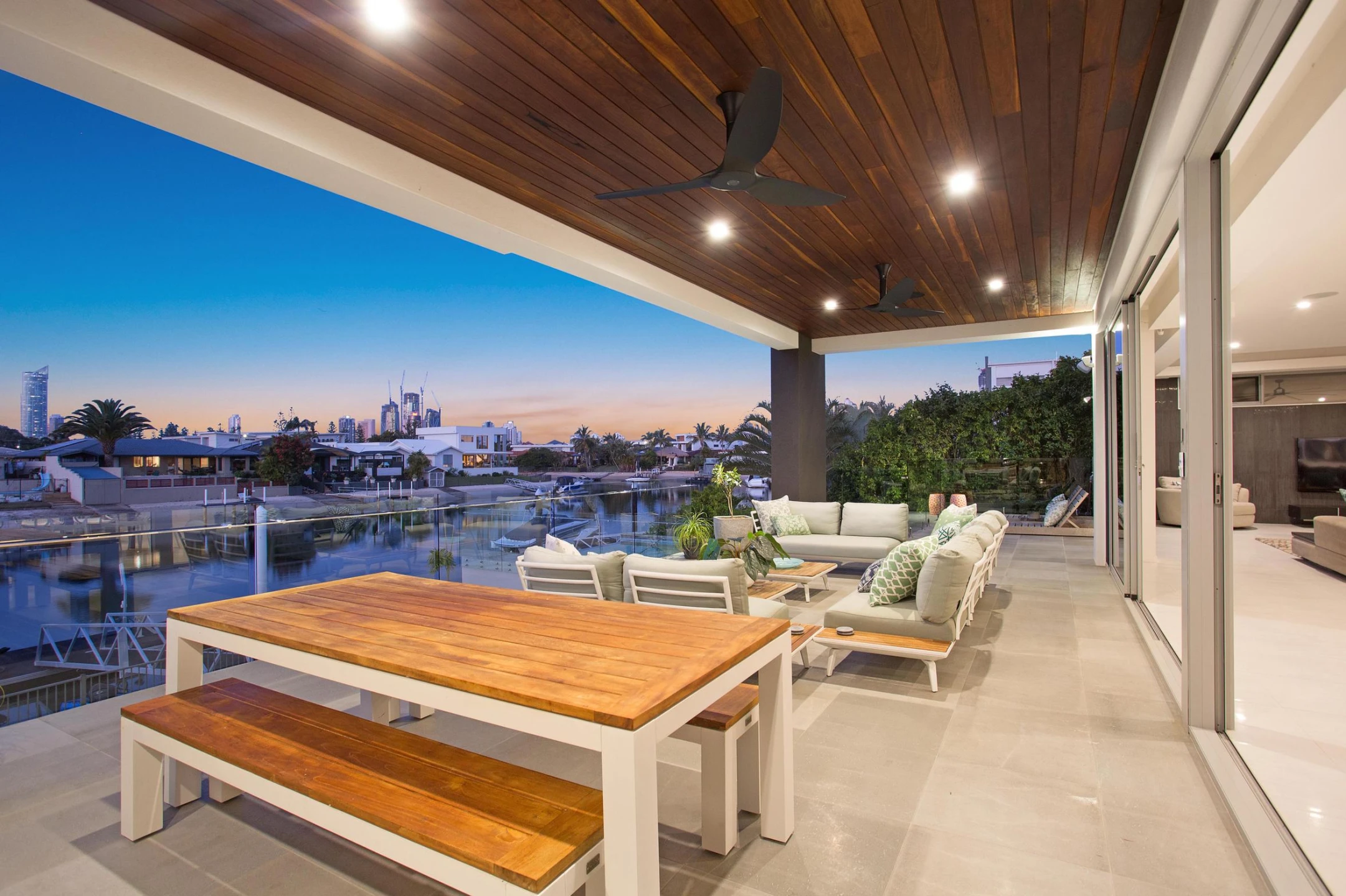 89 T E Peters Drive, Broadbeach Waters QLD 4218, Broadbeach Waters - Thumbnail 2