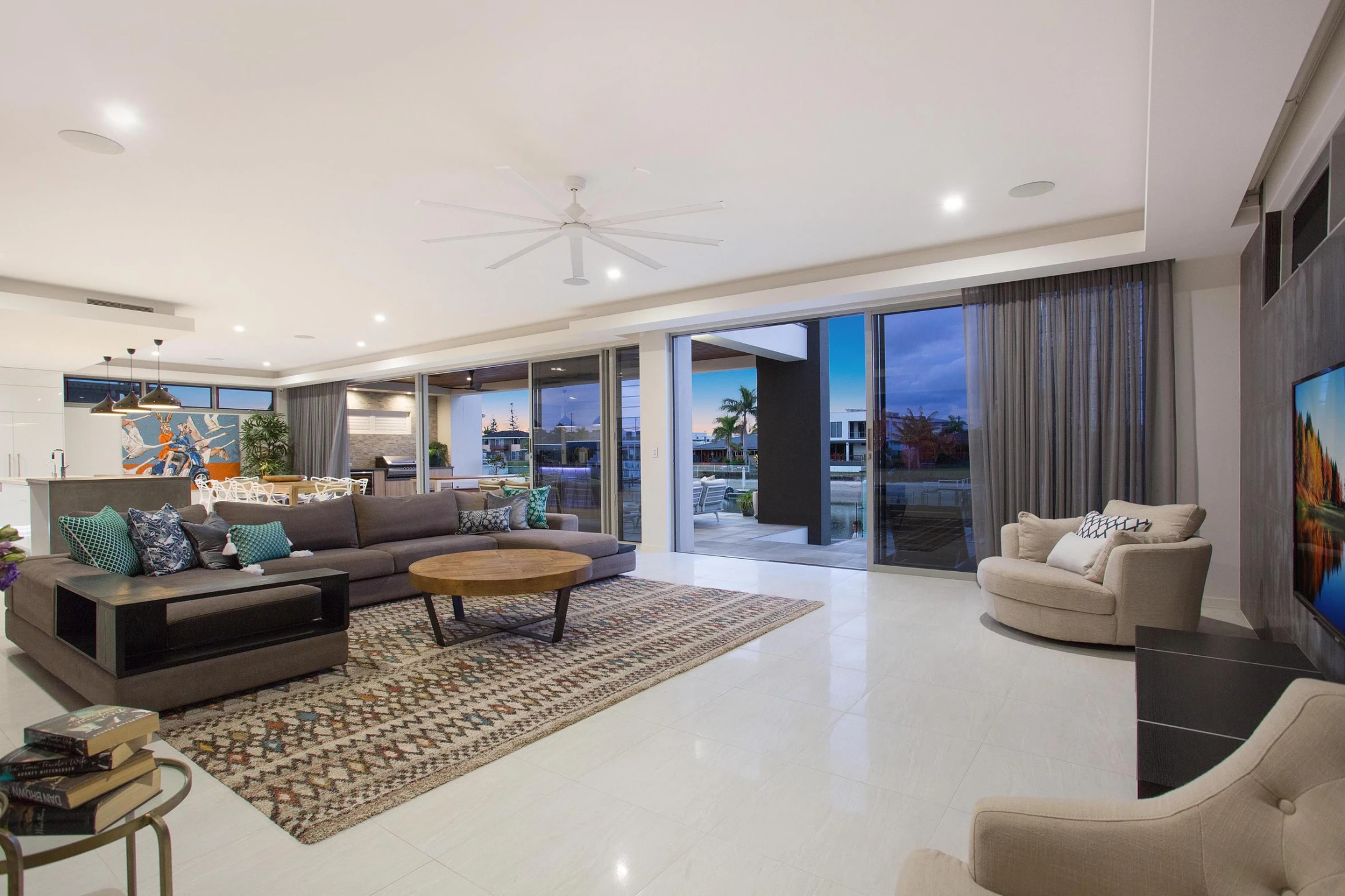 89 T E Peters Drive, Broadbeach Waters QLD 4218, Broadbeach Waters - Thumbnail 5
