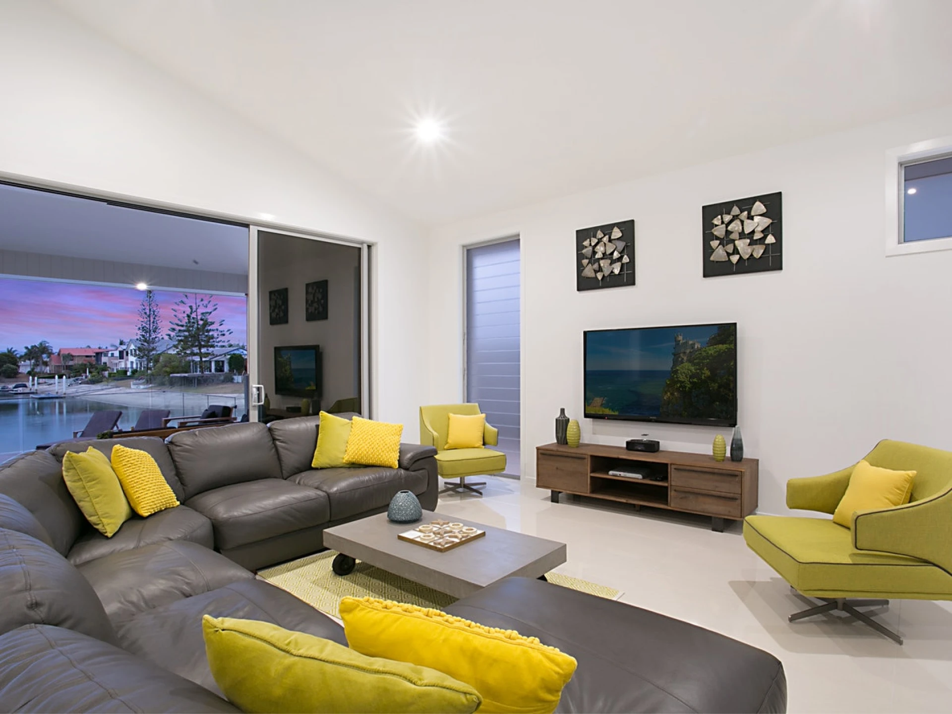 6 Eady Avenue, Broadbeach Waters QLD 4218, Broadbeach Waters - Thumbnail 5
