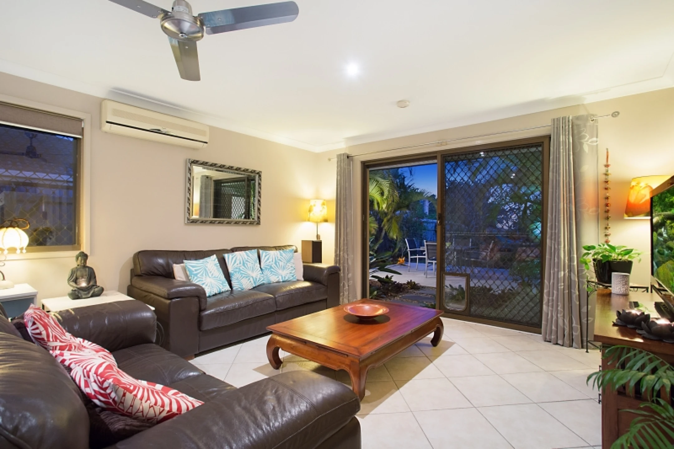 6 Wagin Court, Mermaid Waters QLD 4218, Mermaid Waters - Thumbnail 7