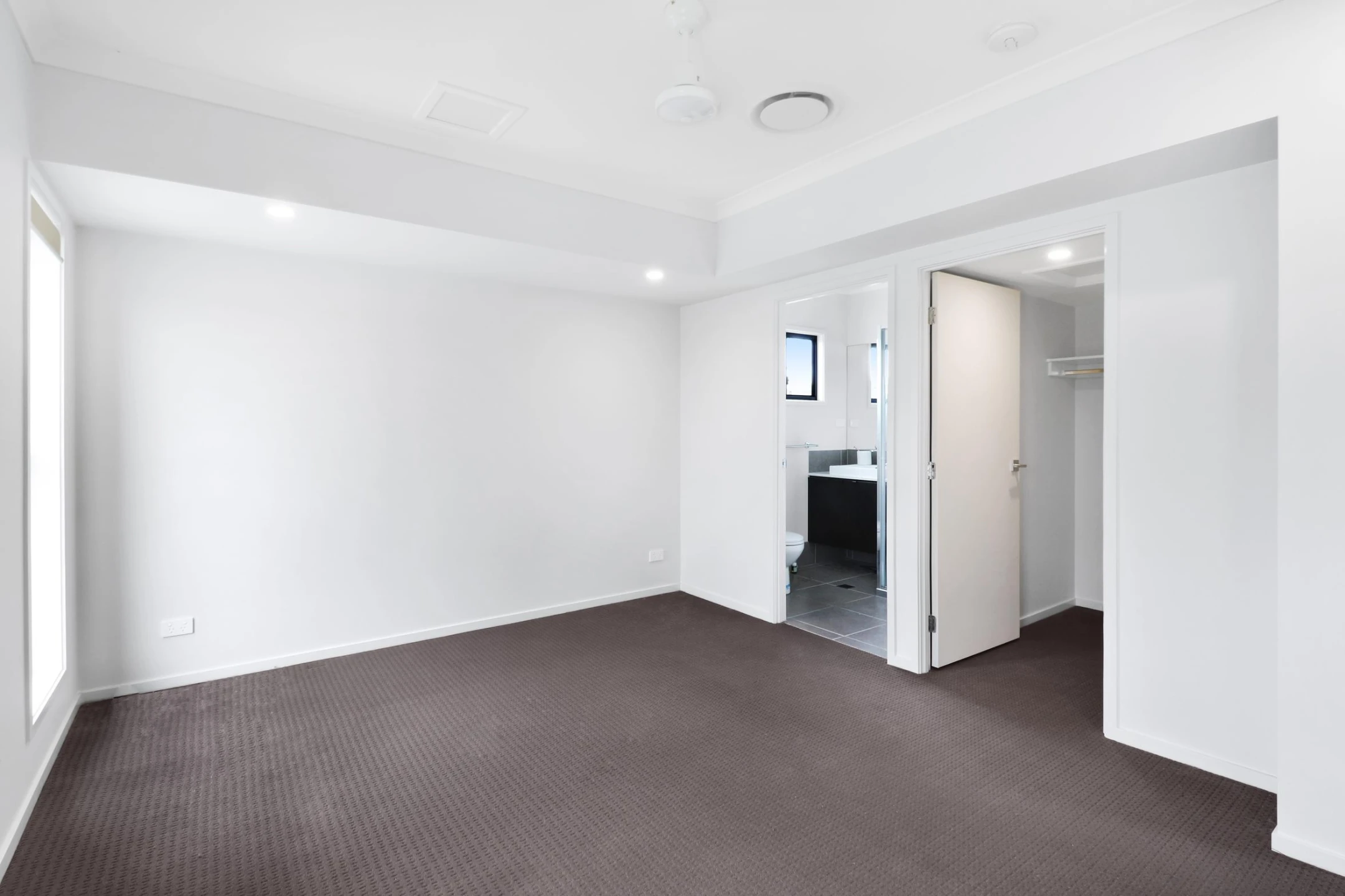 8 Olearia Street, Coomera QLD 4209, Coomera - Thumbnail 4