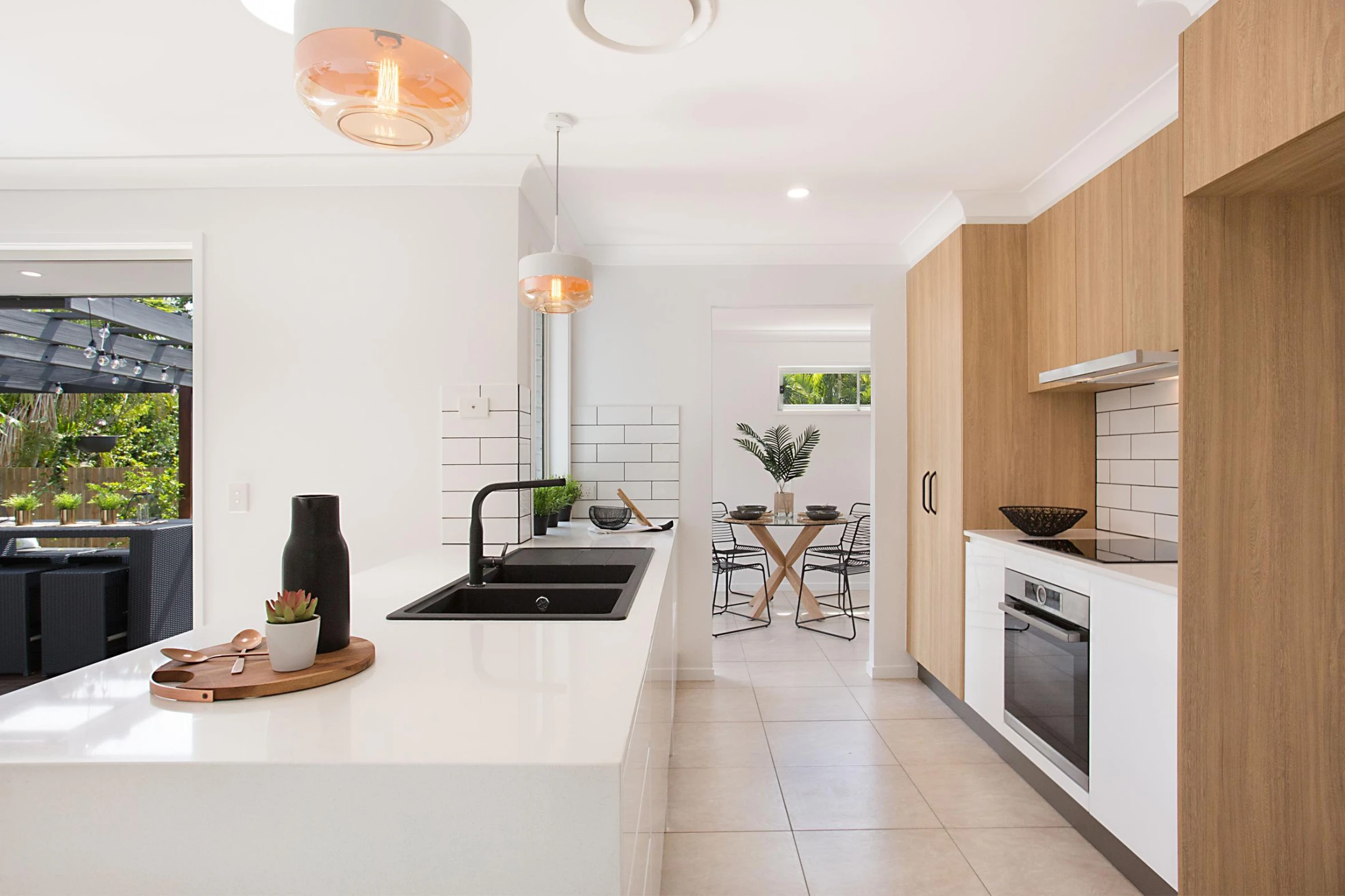 17 Beaconsfield Drive, Burleigh Waters QLD 4220, Burleigh Waters - Thumbnail 2
