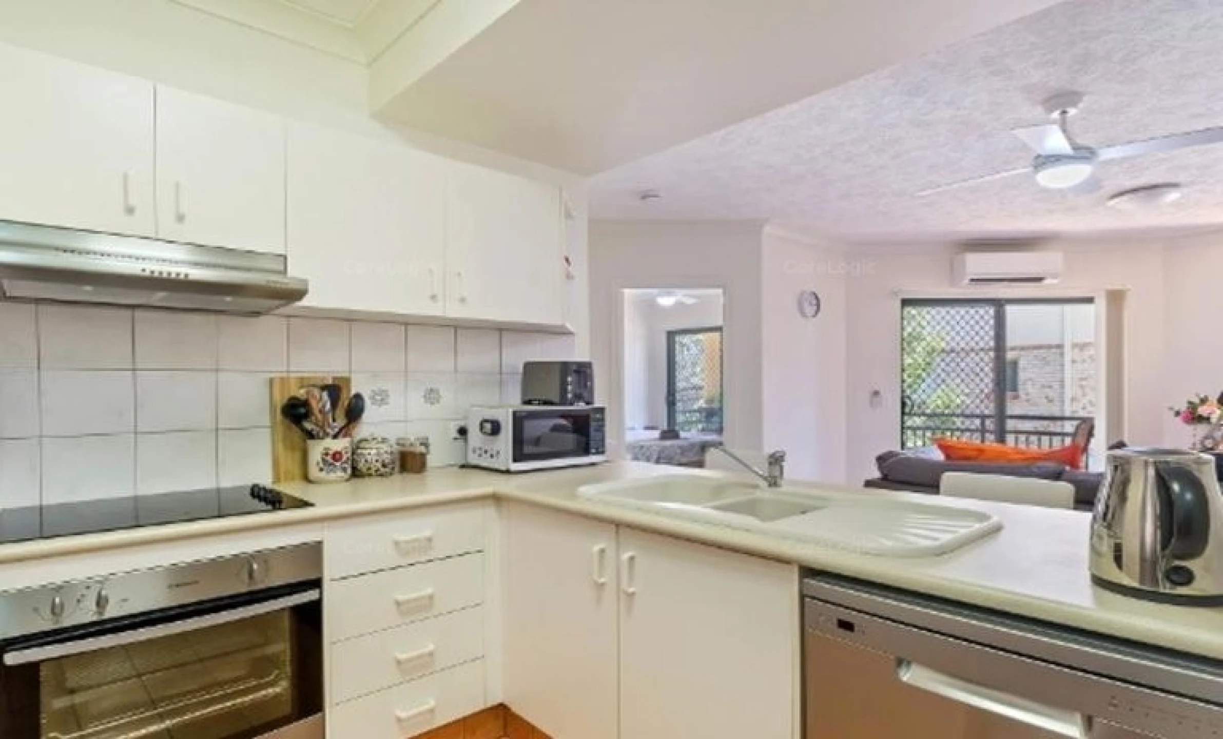 14 / 12 Spendelove Avenue, Southport QLD 4215, Southport - Thumbnail 4
