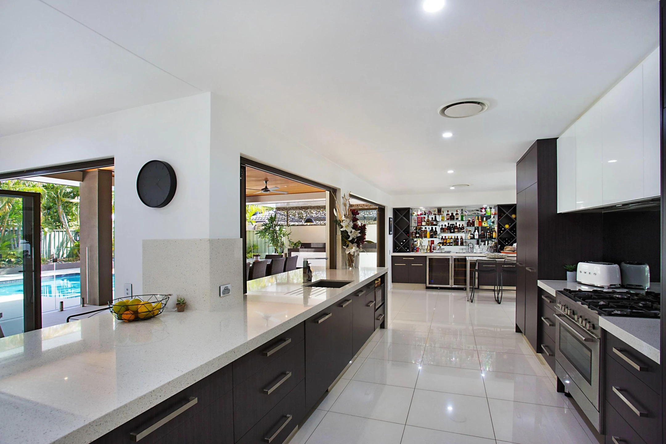 5 Wanneroo Court, Mermaid Waters QLD 4218, Mermaid Waters - Thumbnail 4